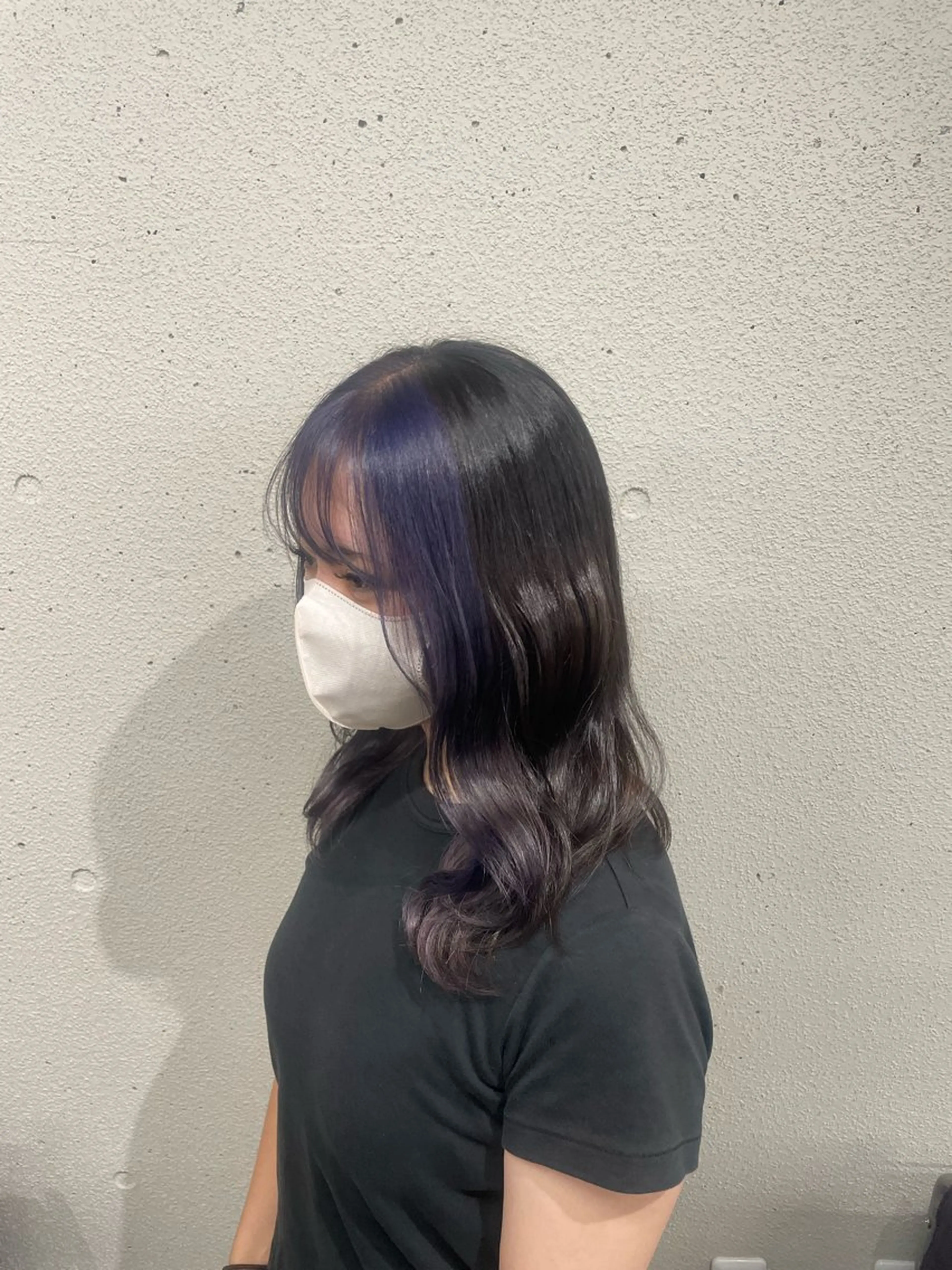 ロング カラー ベージュカラー デザインカラー パープルカラー ホワイトベージュ ヘアカラー 田川 聖菜のヘアスタイル