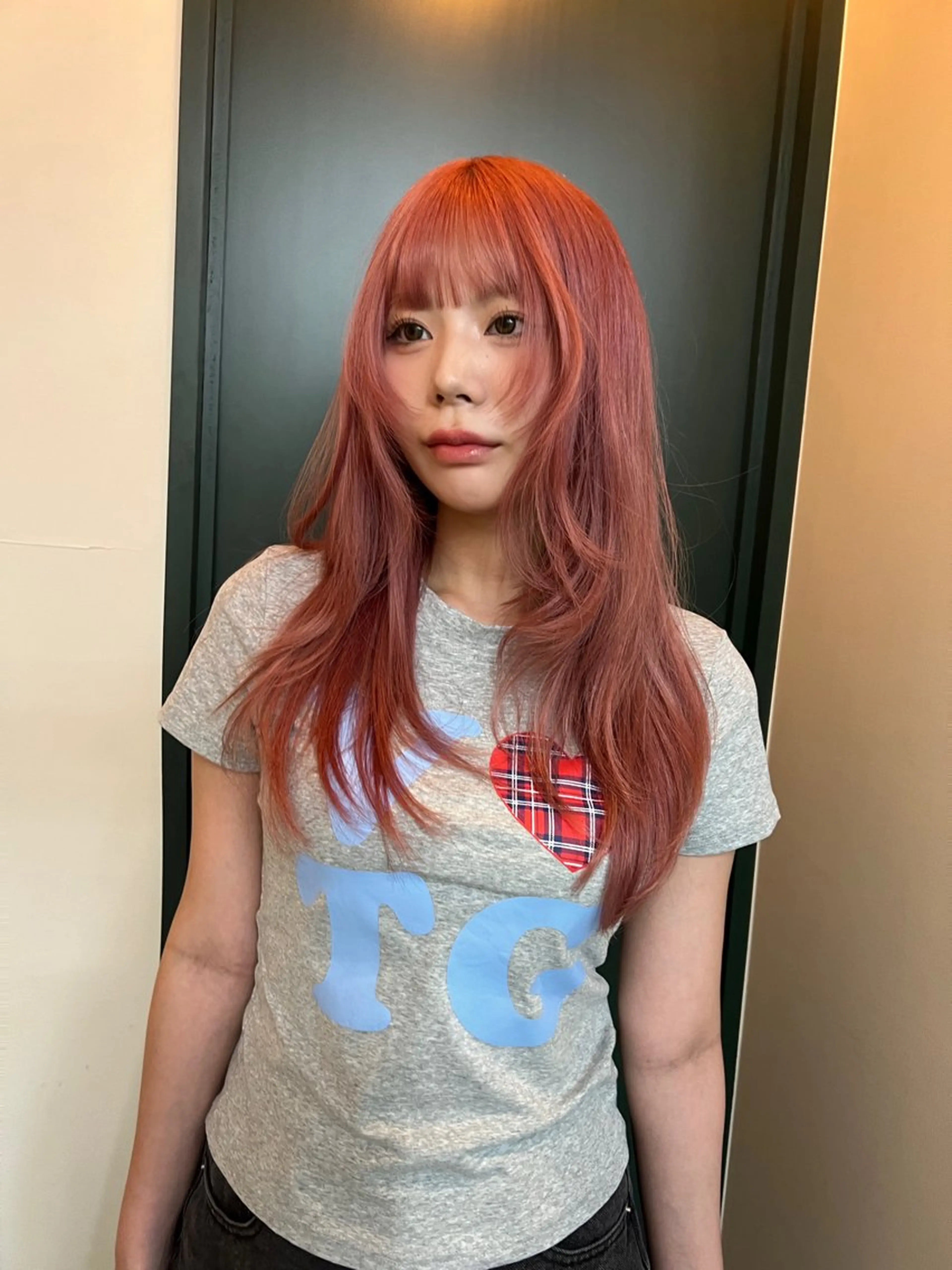 セミロング カラー カット ヘアカラー ハイトーンカラー/ さらさのヘアスタイル