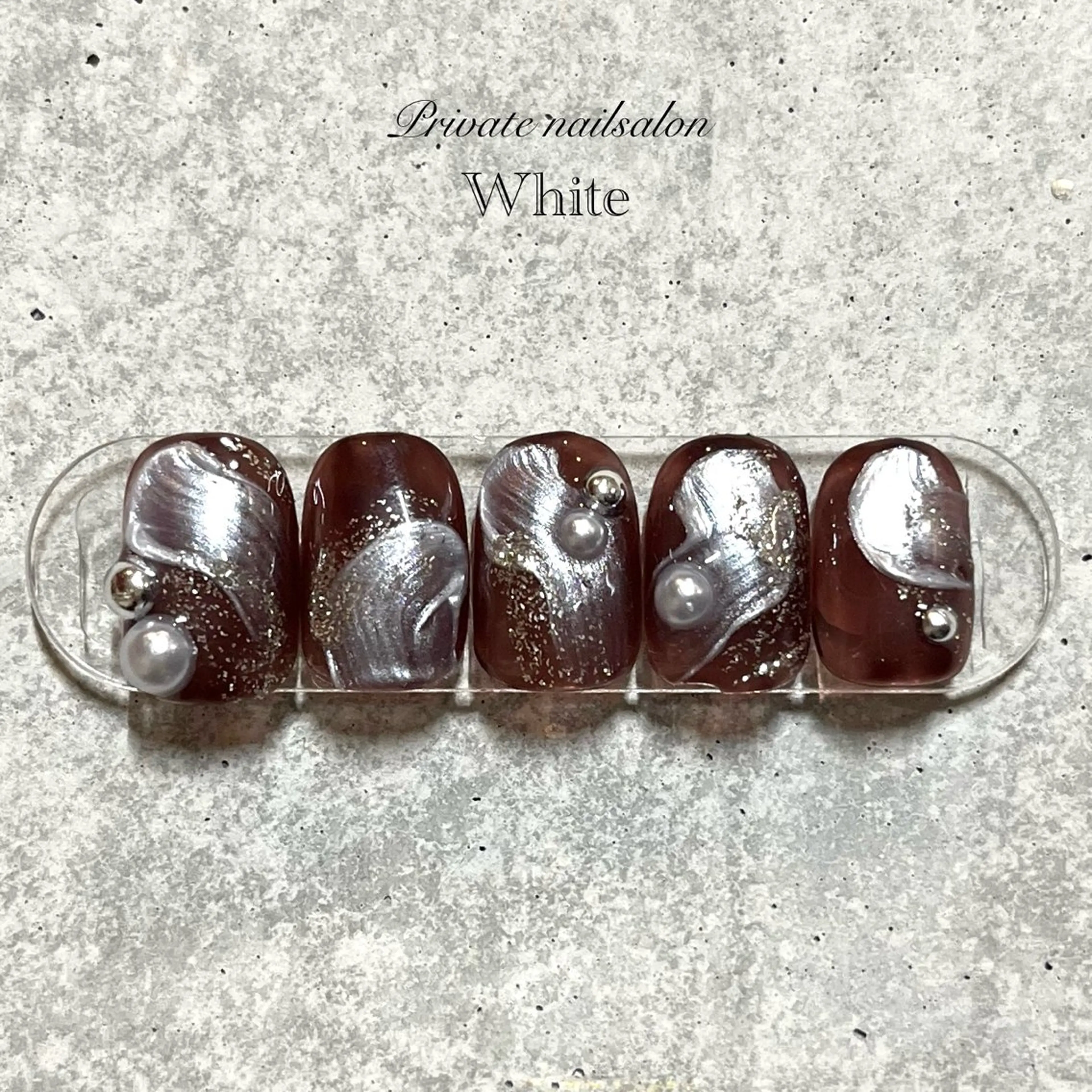 ネイル ブラウン キラキラネイル ニュアンスネイル ハンドネイル SAKASHITA KEIのネイルデザイン