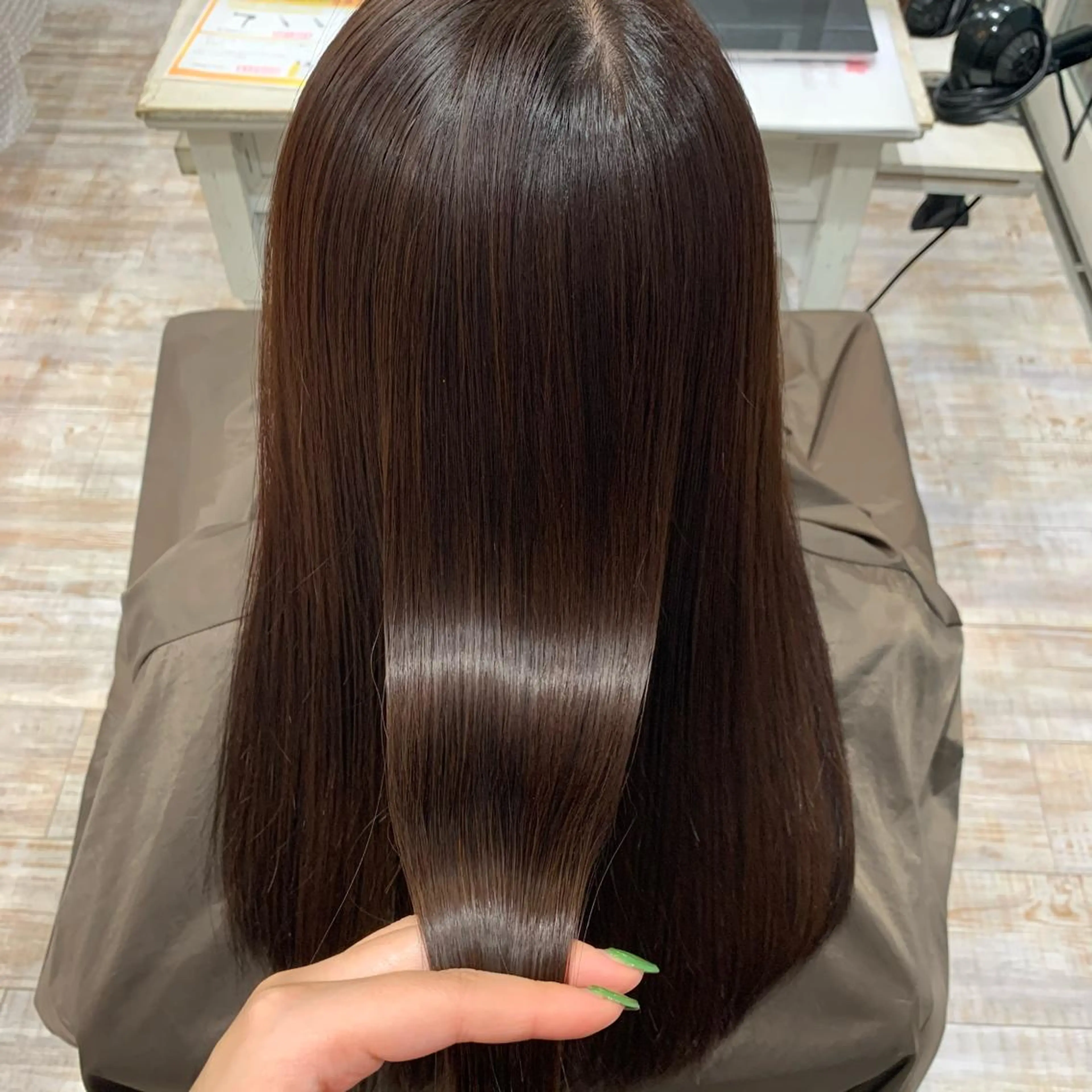 ロング ヘアカラー 中田 サヤカのヘアスタイル