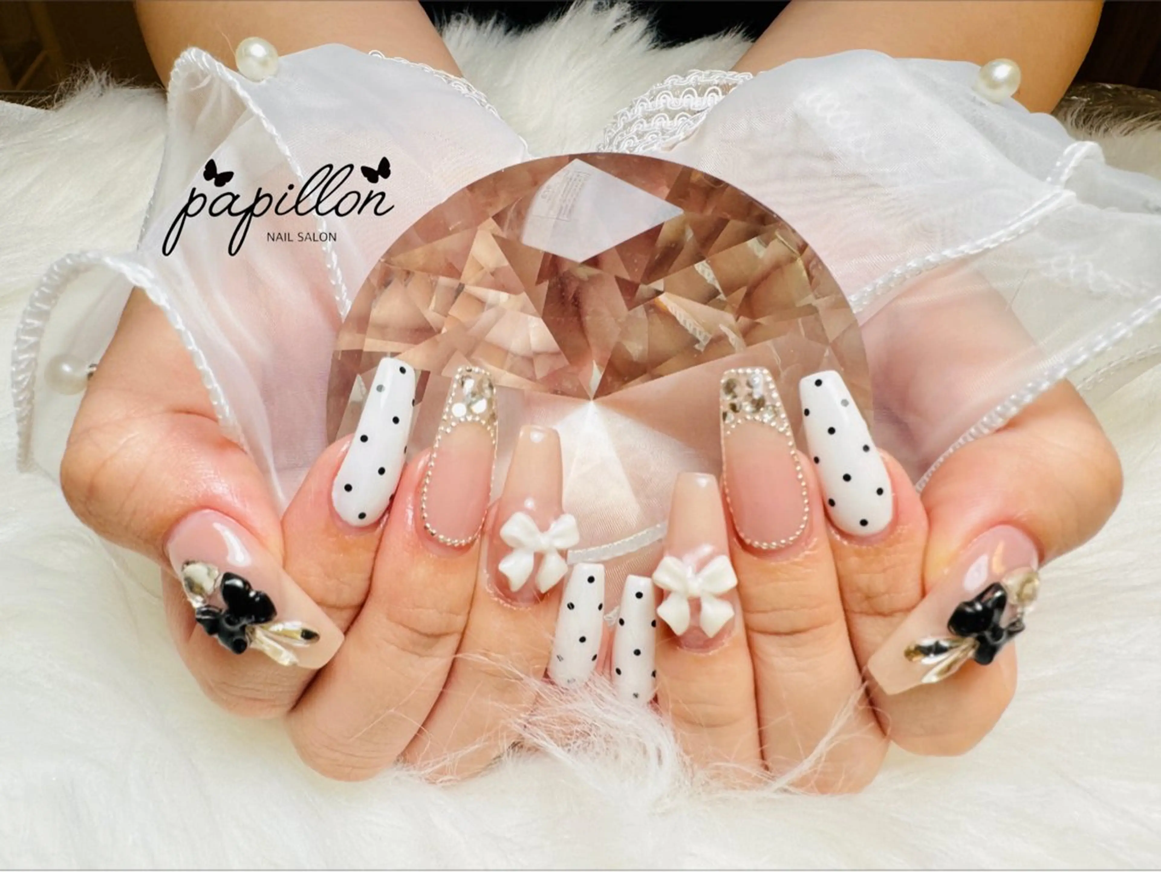 ネイル リボン NAILSALON　papillon所属・NAILSALON papillonのネイルデザイン