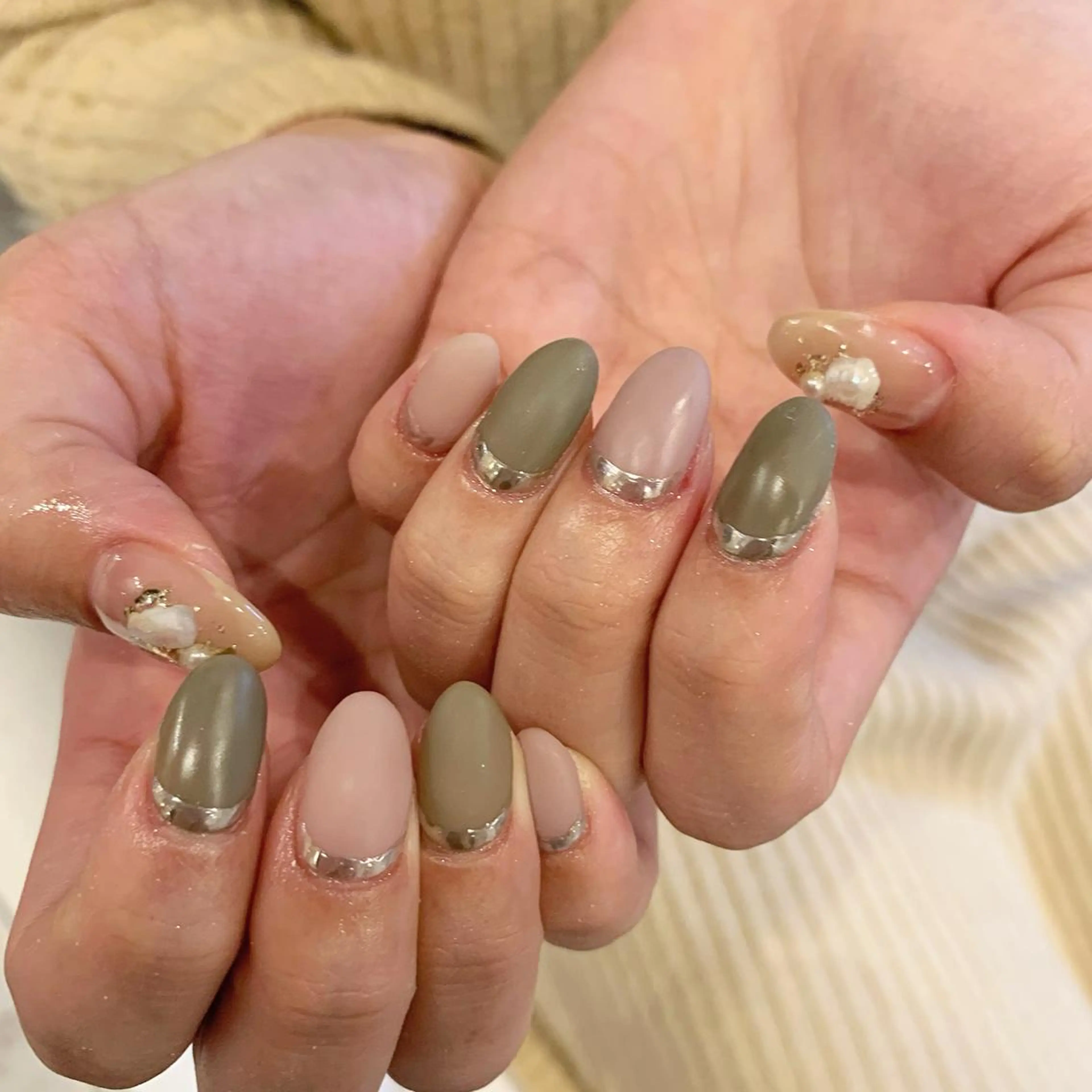 ネイル ヤマダ サクラのヘアスタイル