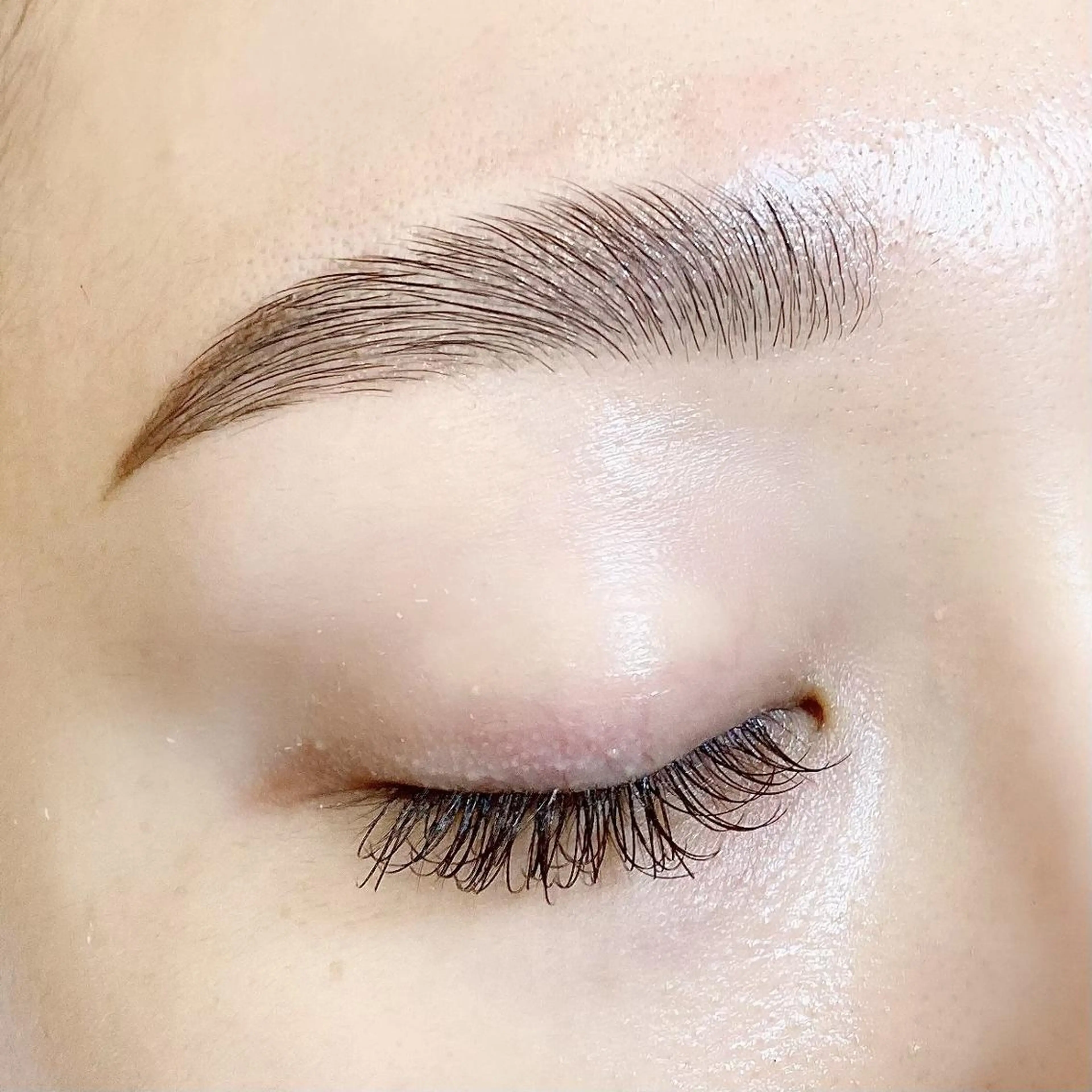 アイブロウ one. stop.laboの眉毛・アイブロウイメージ