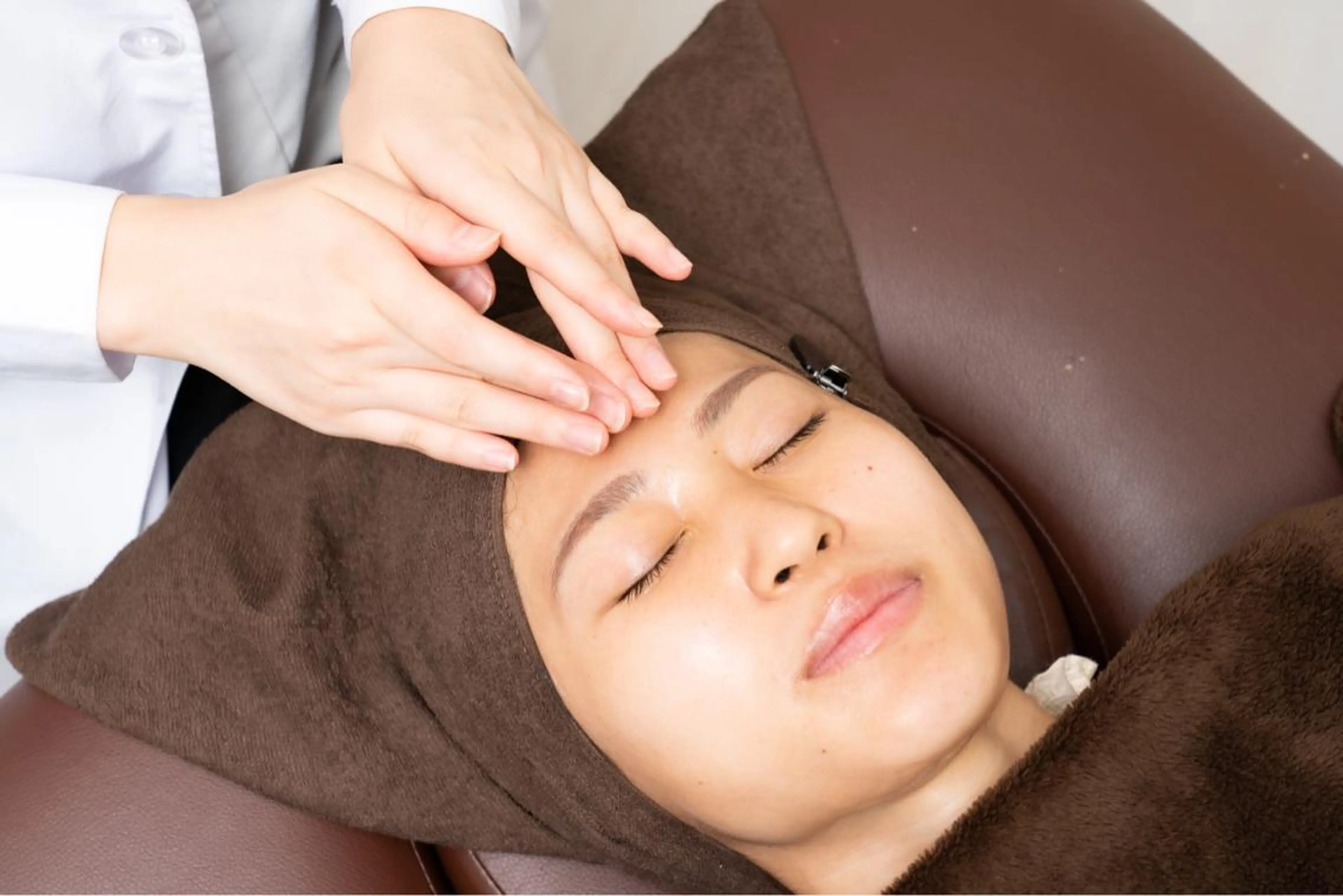 【陶器肌に！！】極上リフトパックフェイシャル 約60分（3D毛穴洗浄＋毛穴汚れ吸着リフトアップパック＋高保湿スキンケア）の写真