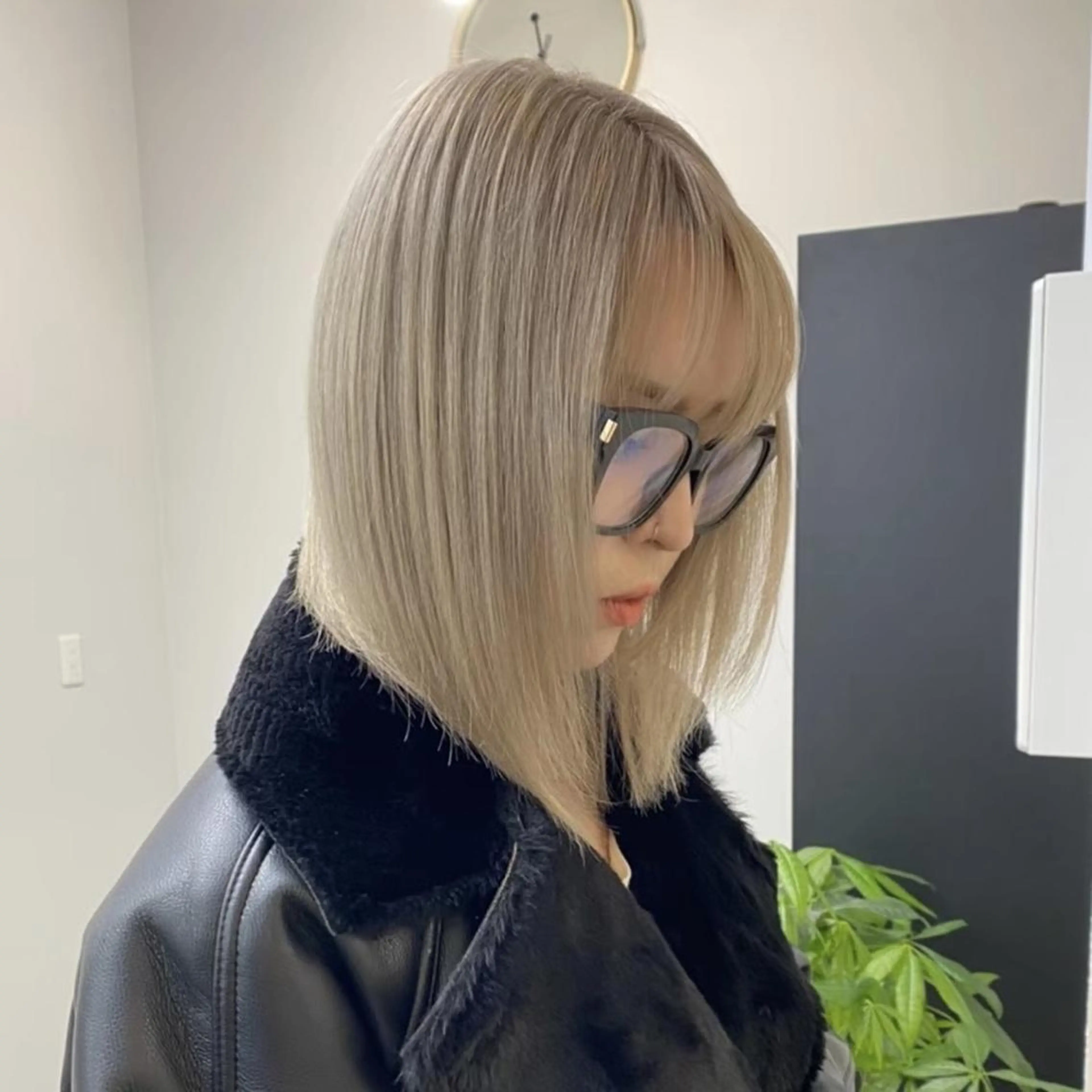 セミロング パーマ カラー ヘアアレンジ メンズ ネイル キッズ アイブロウ マツエク・マツパ メンズバレイヤージュ メンズブリーチ フェードカット メンズハイライト メンズハイトーン SUNC/Jiles 【美容室】のヘアスタイル