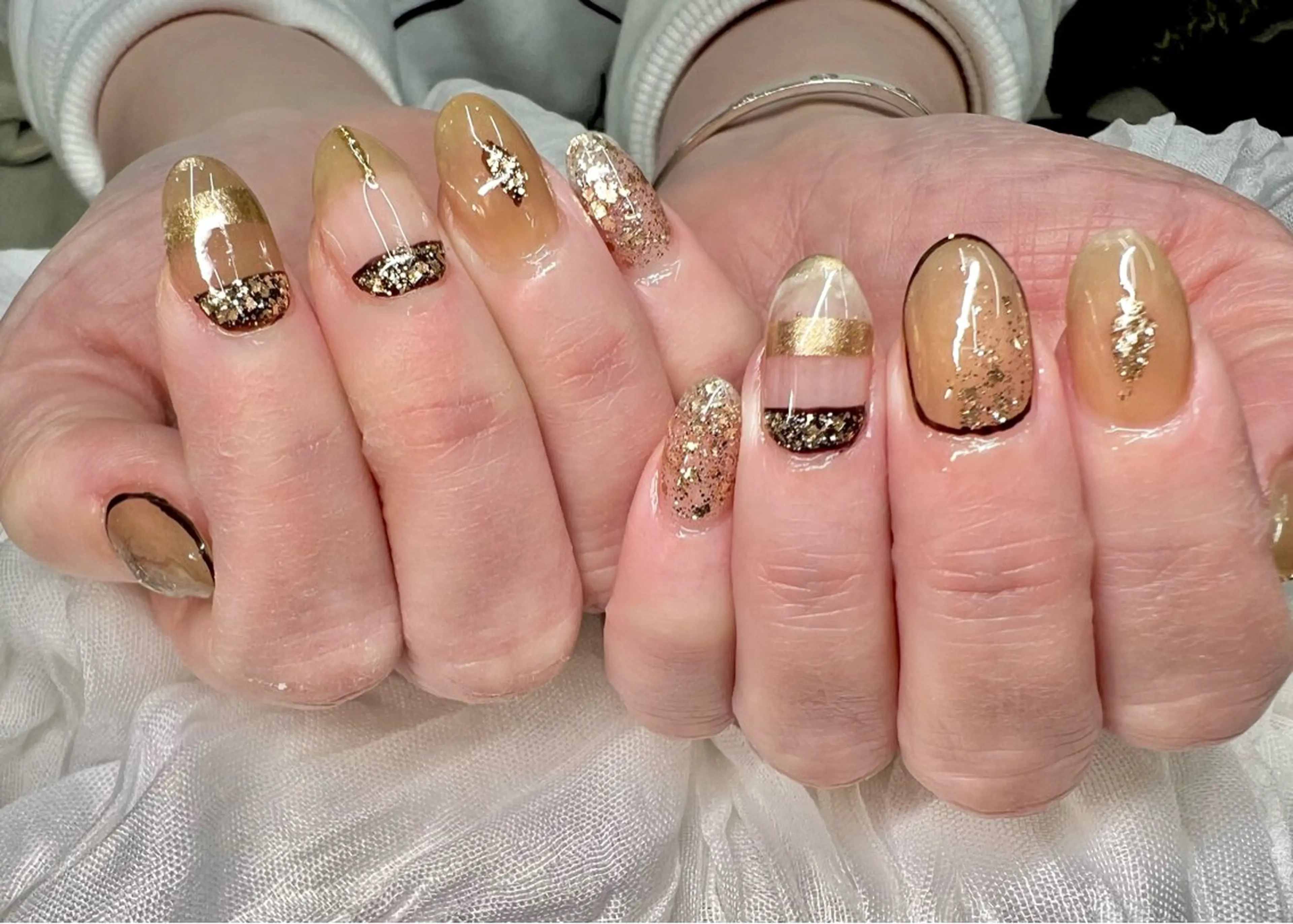 ネイル キラキラネイル ニュアンスネイル nailsalon KiKi  -キキ-のネイルデザイン