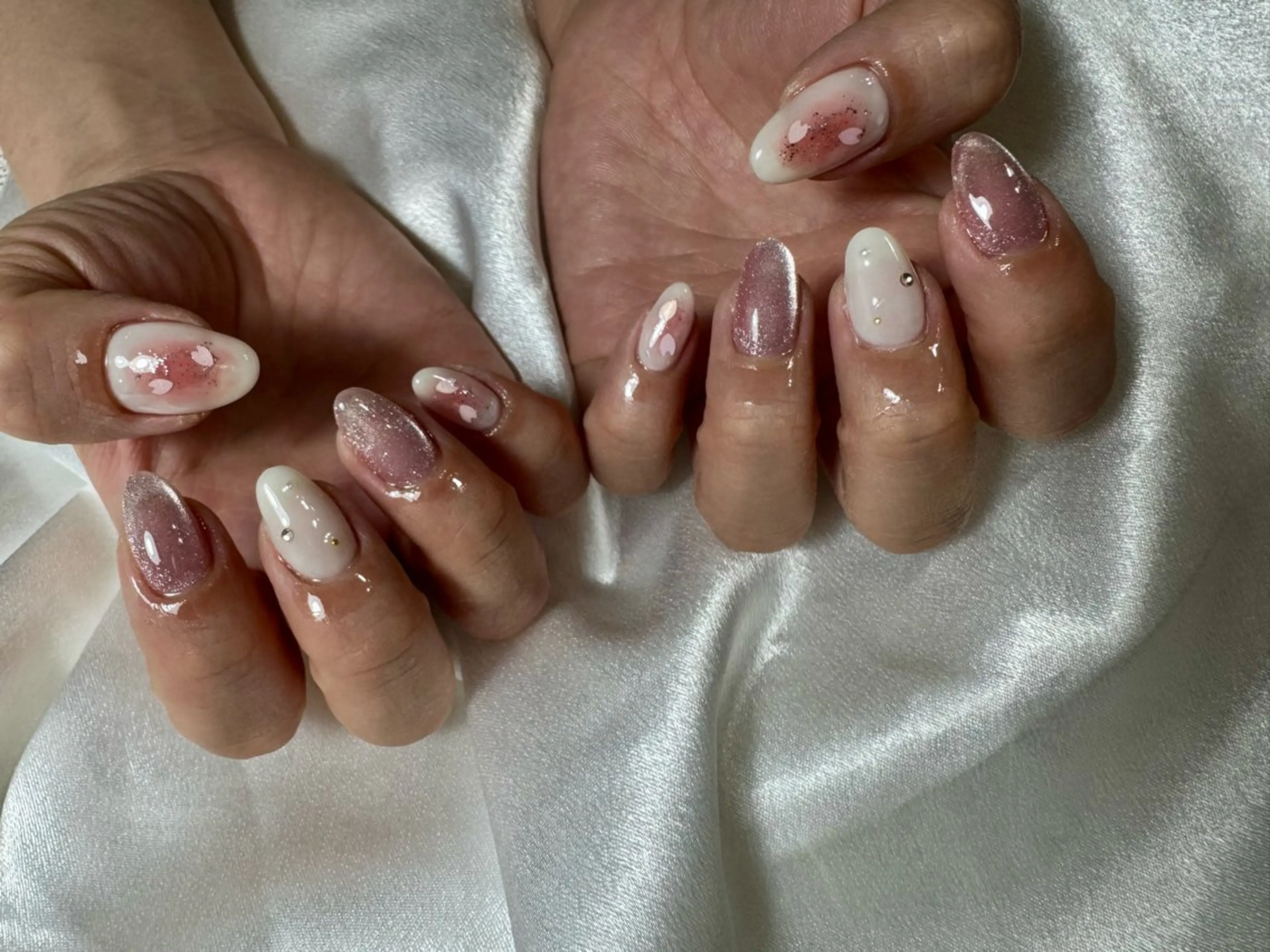 ネイル オーロラネイル 桜ネイル フラワーネイル フットネイル フレンチネイル ハンドネイル kikinail 溝の口のネイルデザイン