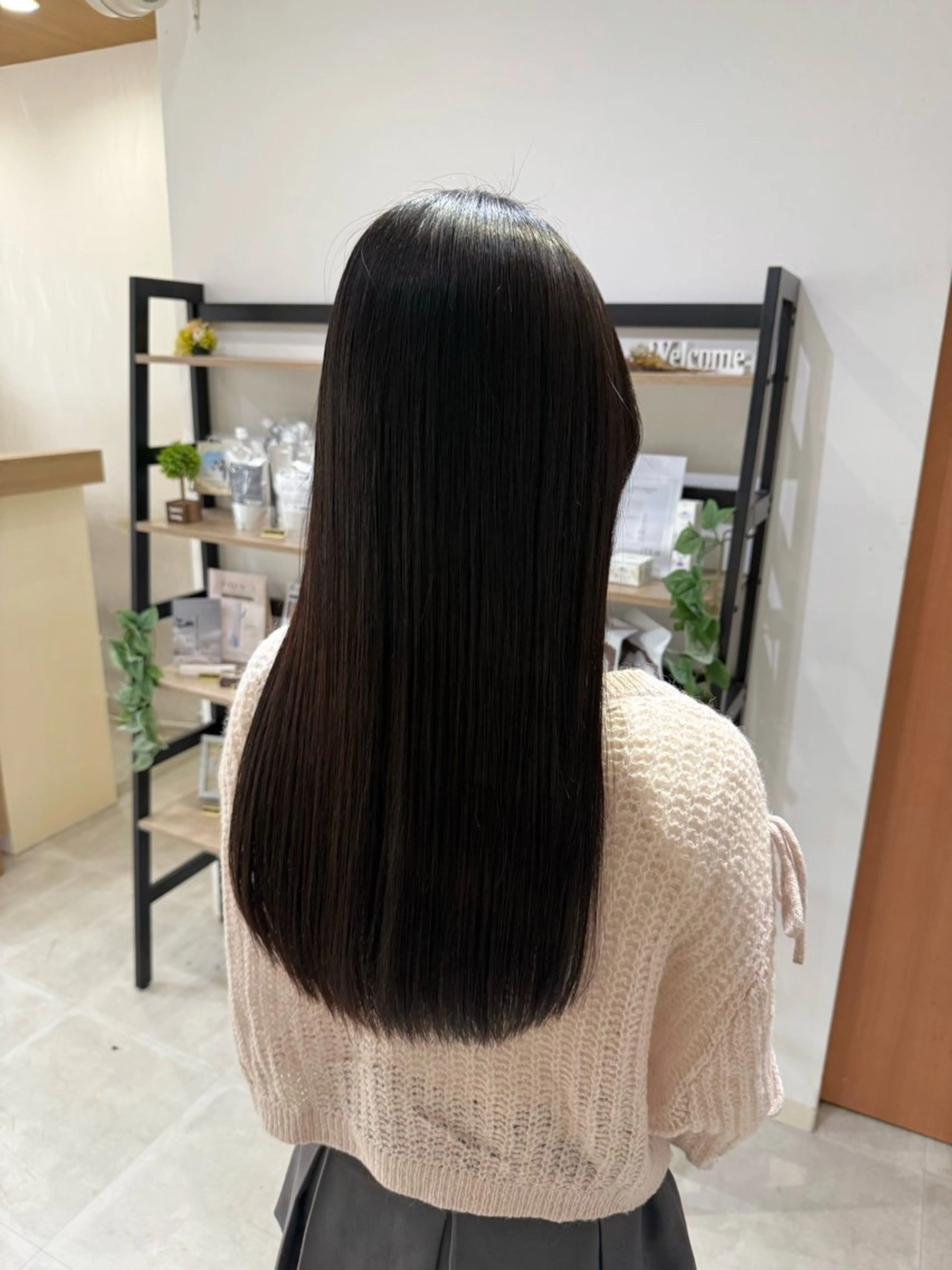 ロング カット 縮毛矯正 島 歩那のヘアスタイル