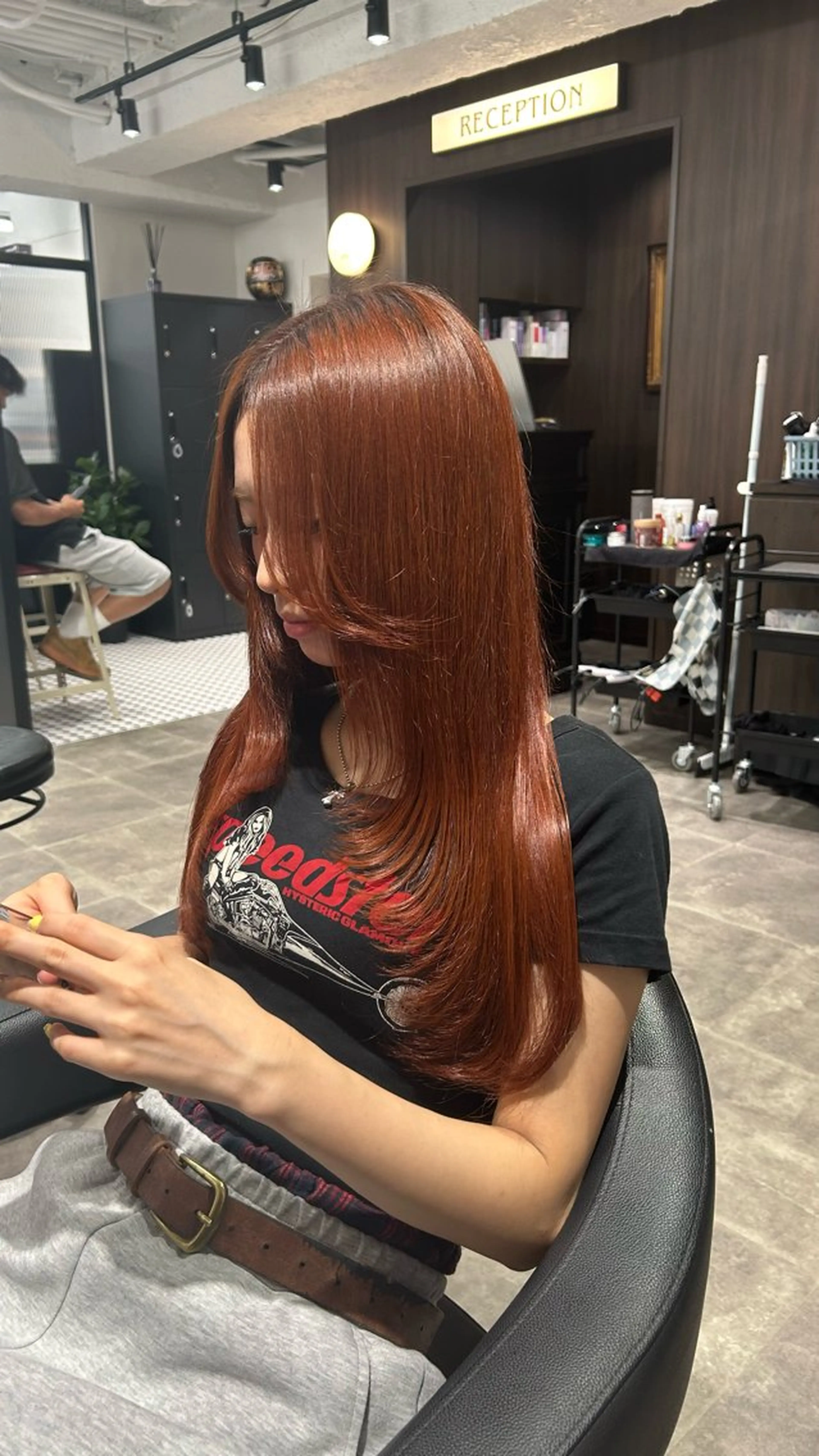 セミロング カラー オレンジ ヘアカラー トリートメント ヘッドスパ ヘアセット 💎韓国/ レイヤー カット/ 暖色🫧のヘアスタイル