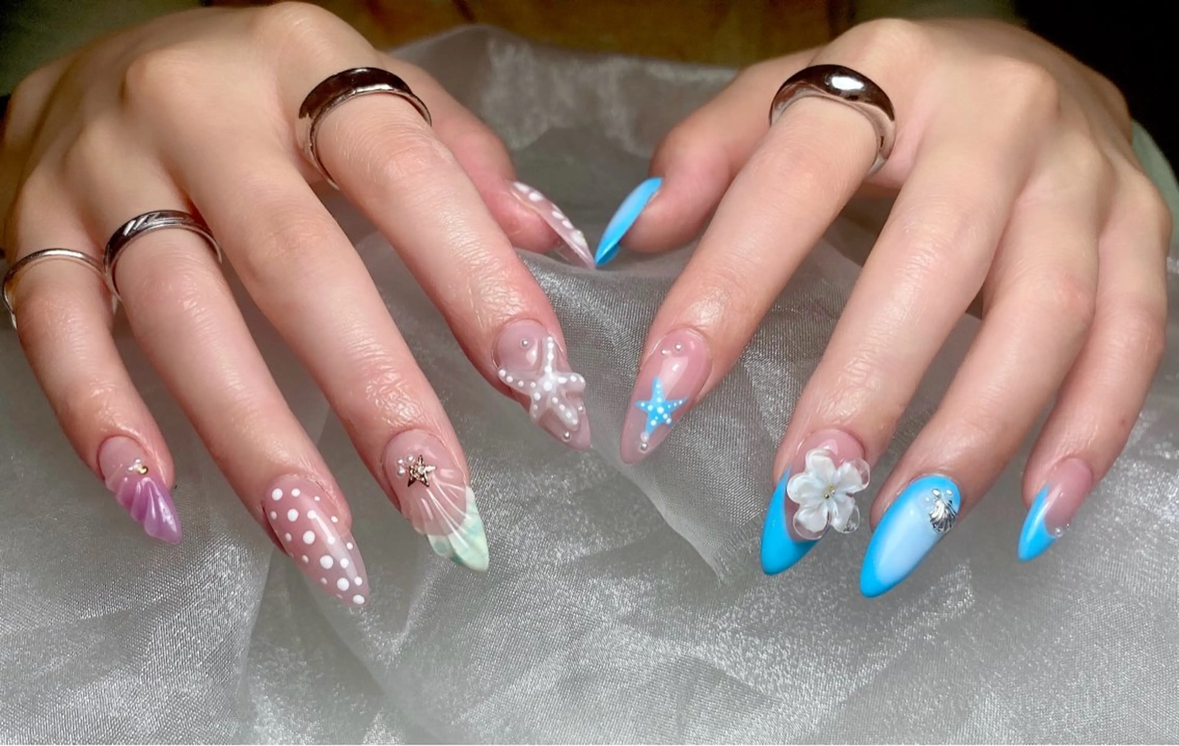 ネイル ハンドネイル ハンドケア Hi Beauty 渋谷(ネイル、ハイパーナイフ6、脂肪れいきゃく、マッサージ&エステサロン)所属・Hi beauty 渋谷のネイルデザイン