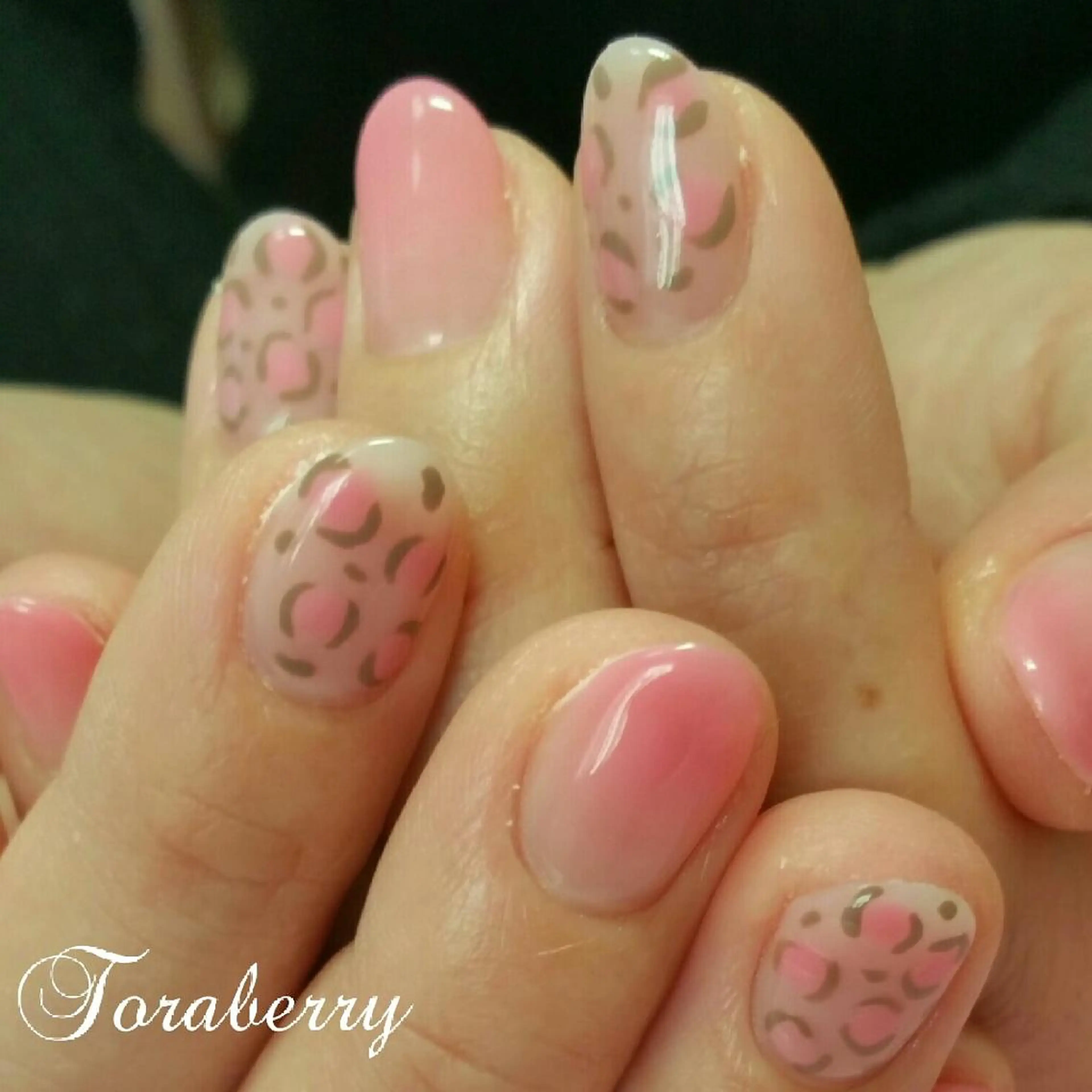 ネイル アニマル柄 ハンドネイル ネイリスト なつみのネイルデザイン