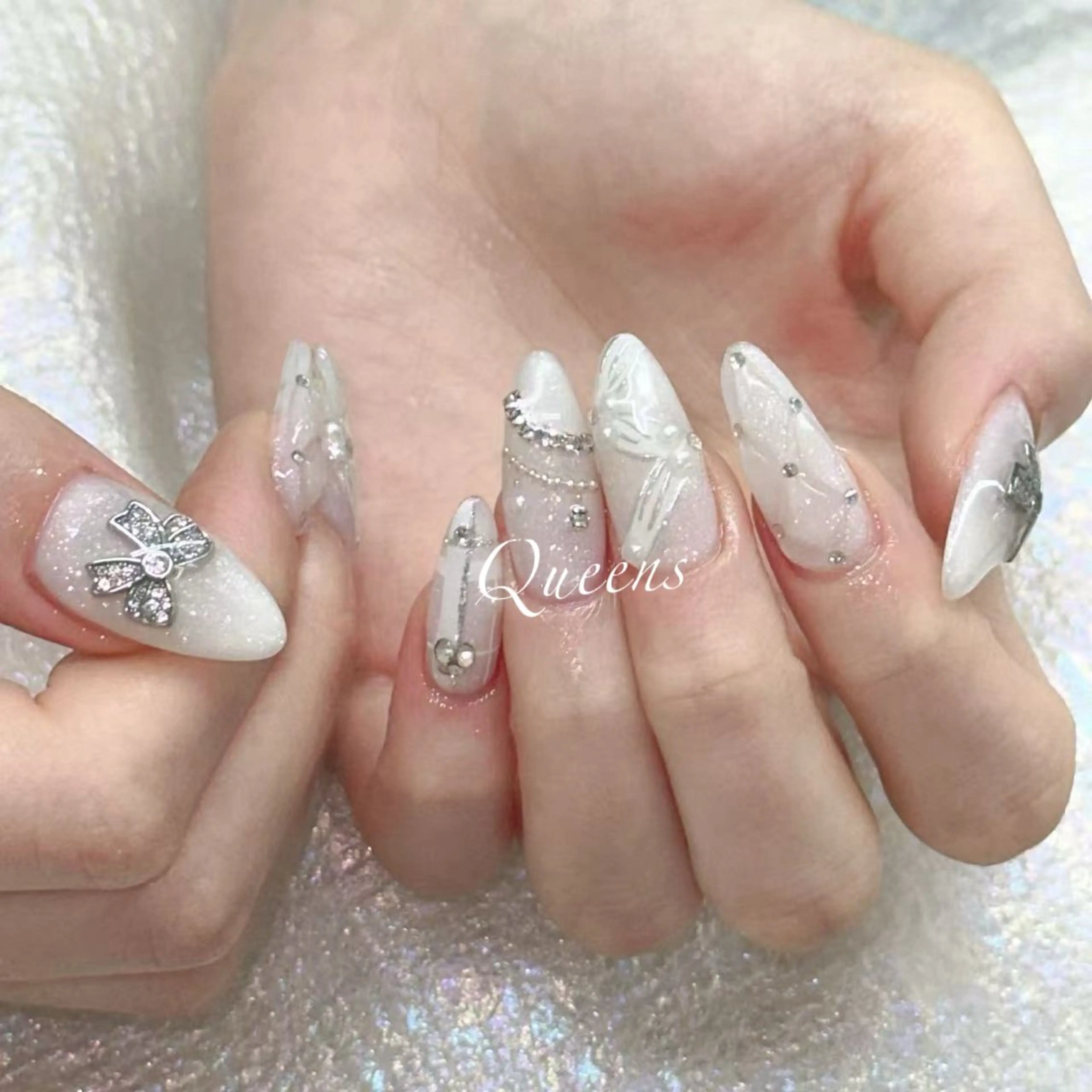 ネイル ハンドネイル Queens 榊 まおのネイルデザイン