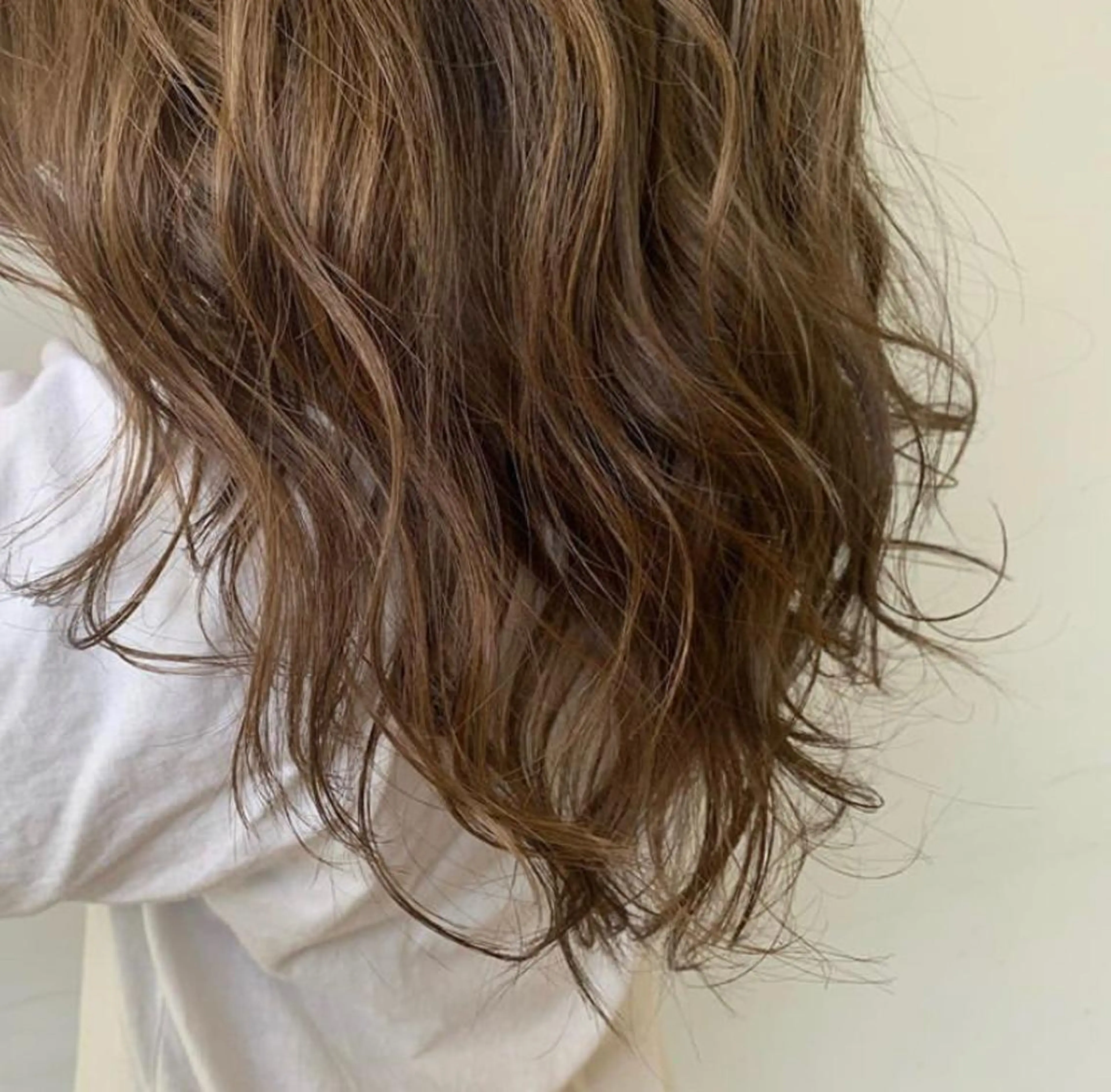 ロング カラー 小森 衣純のヘアスタイル