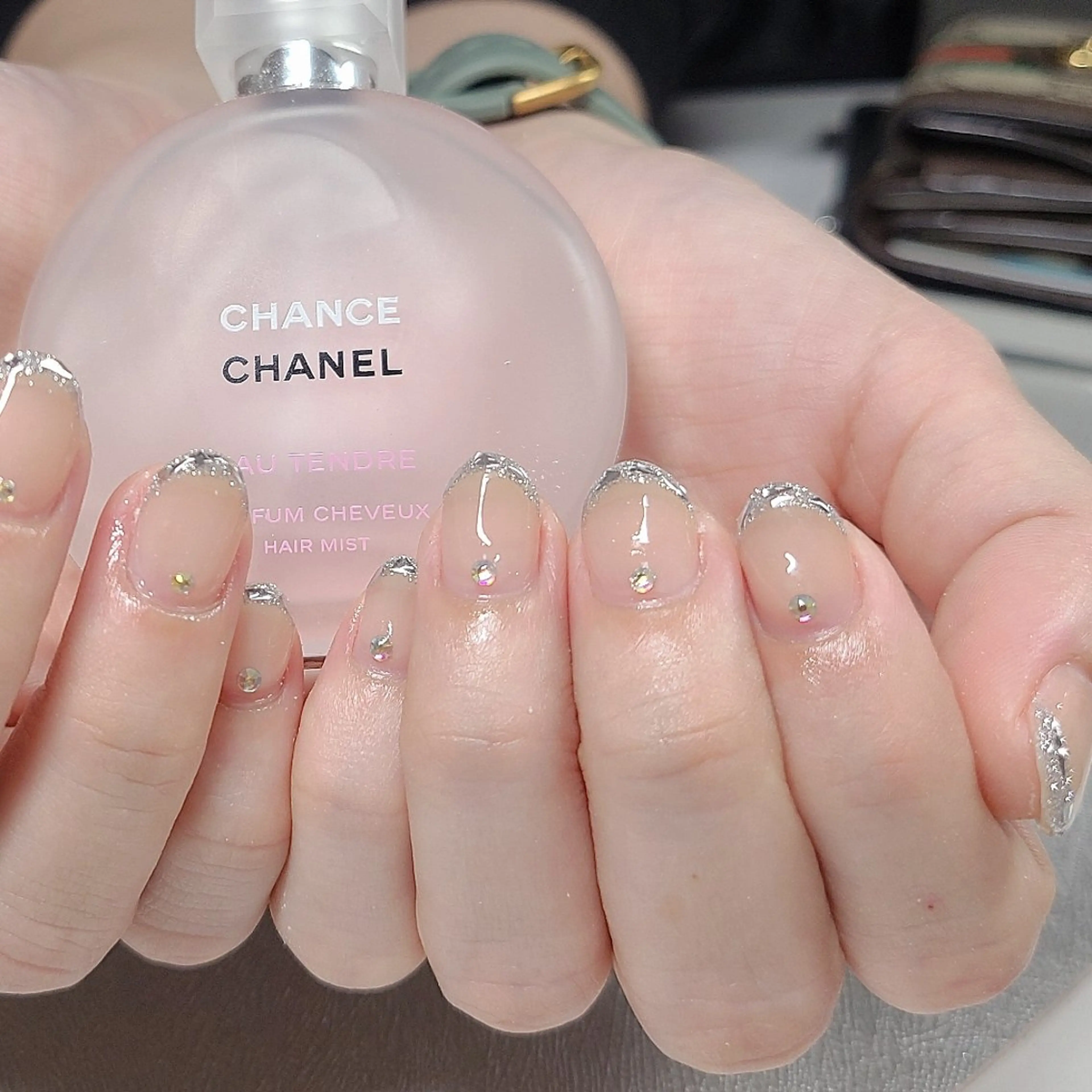 ネイル フレンチネイル ガラスフレンチ 52 nailのネイルデザイン