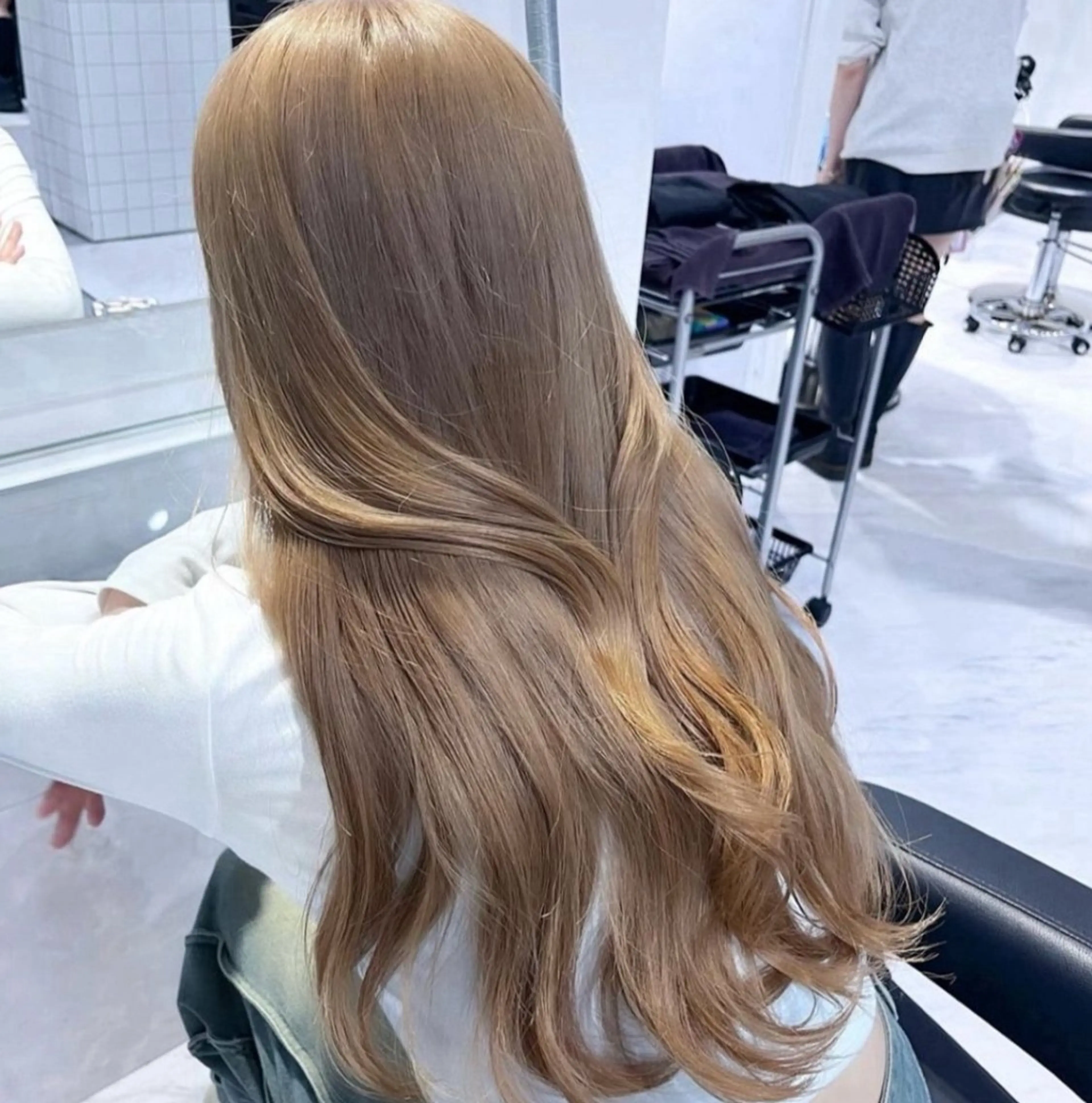 ロング カラー ヘアカラー トリートメント ヘッドスパ ヘアセット 🫧うる艶トレンド 🫧透明感カラーのヘアスタイル