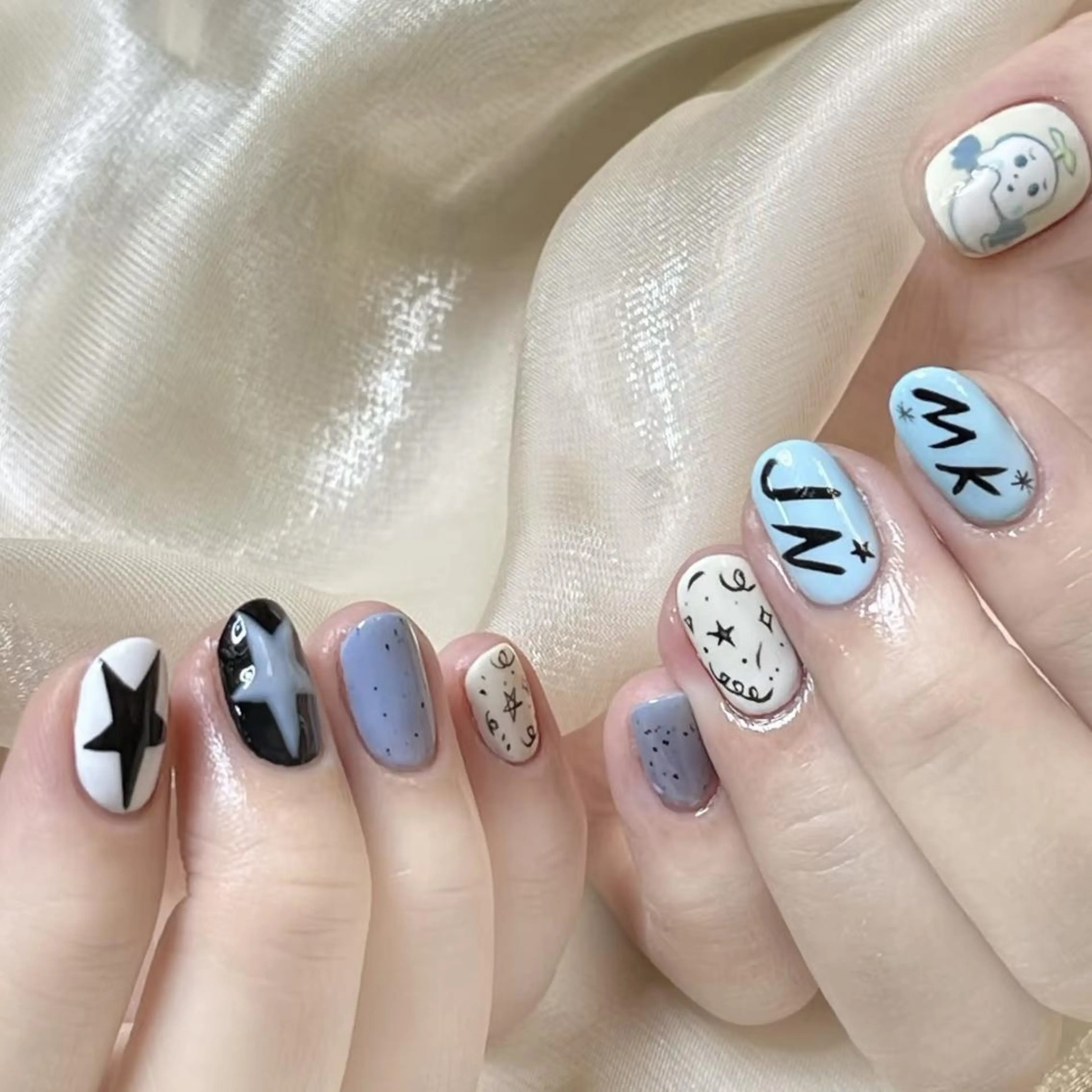 ネイル DEMAIN- 🌹のネイルデザイン