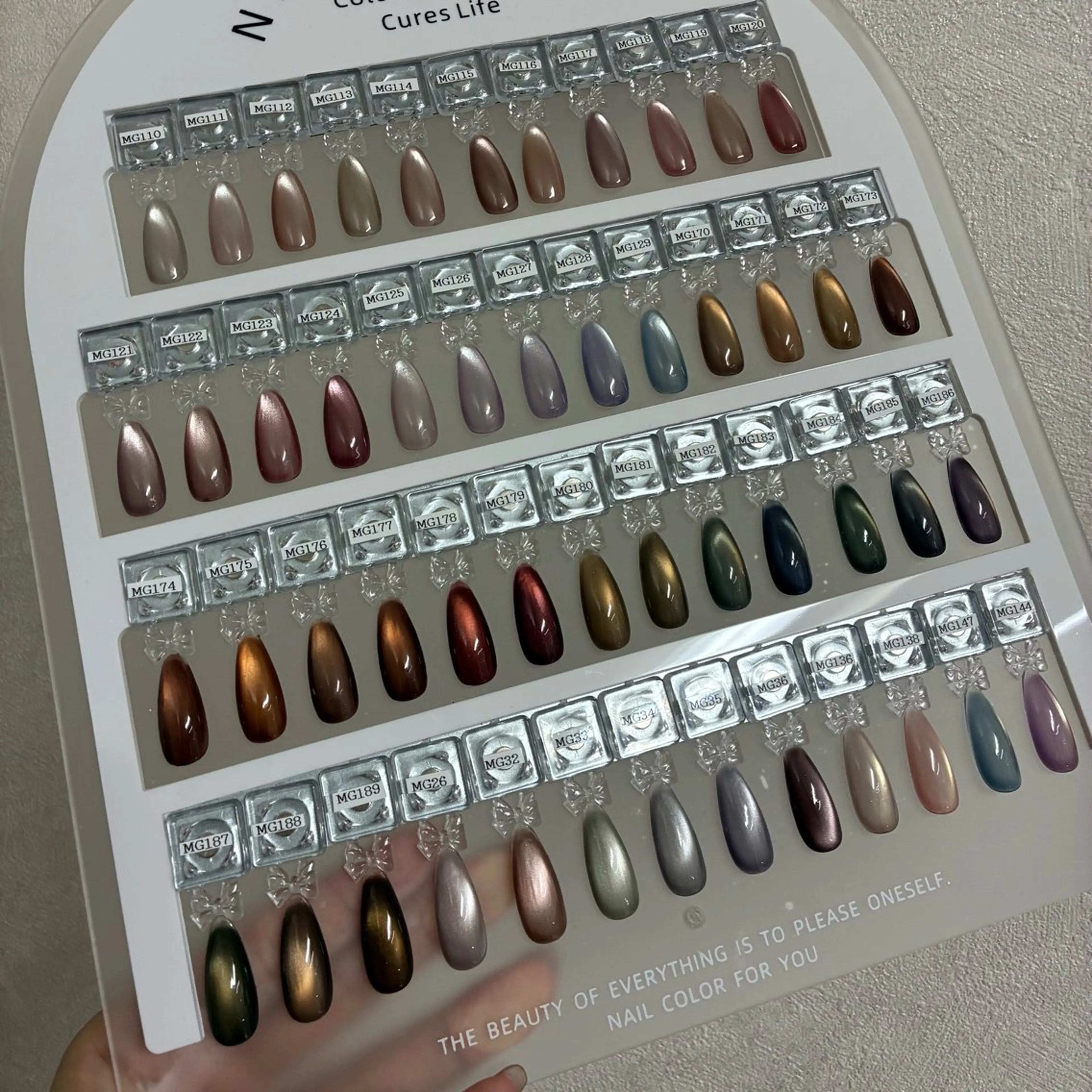 ネイル マグネットネイル ハンドネイル mumjyu所属・mumjyu MIKAのネイルデザイン