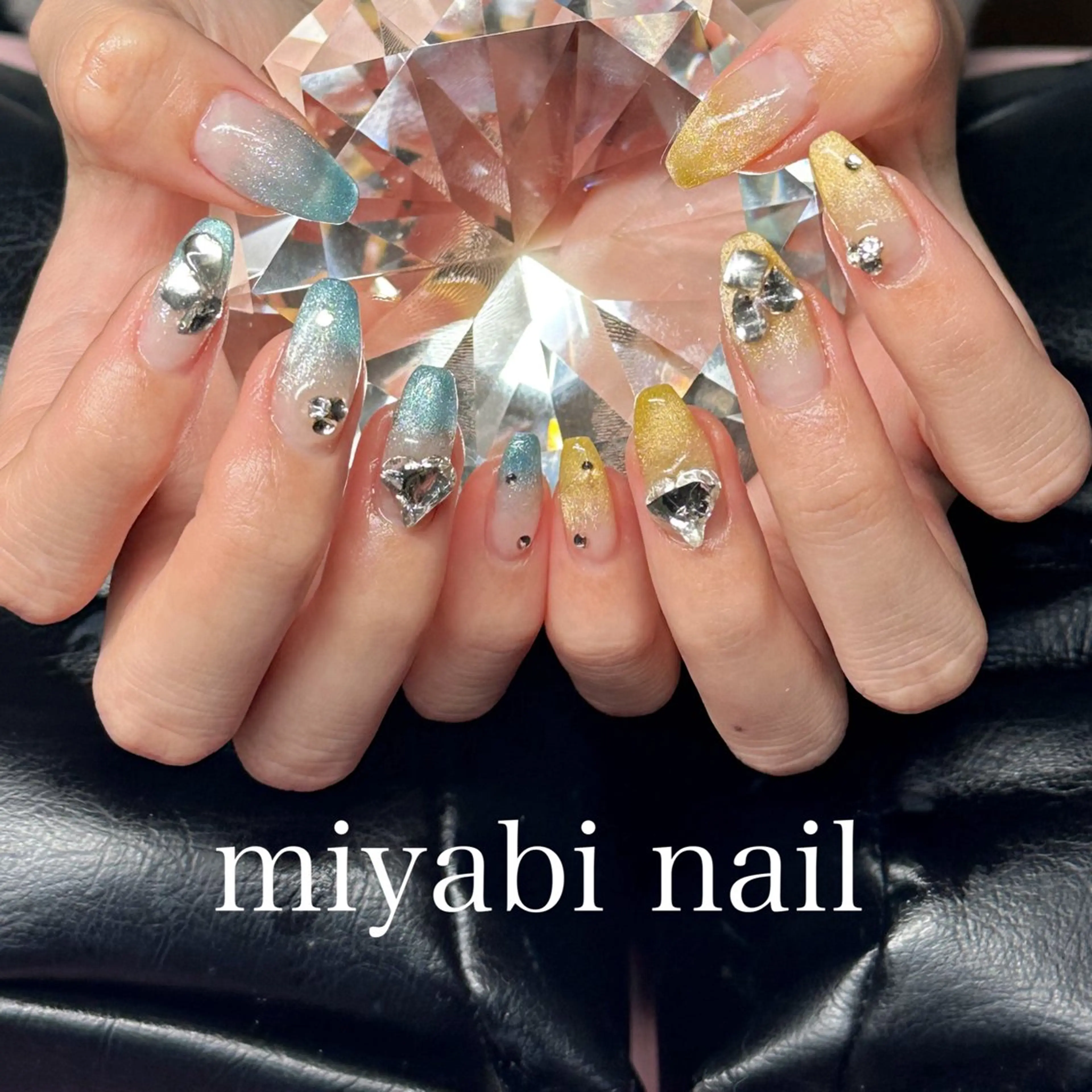 ネイル ブルー グラデーション キラキラネイル マグネットネイル 持ち込み ハンドネイル miyabi nail 桂川駅近くのネイルデザイン