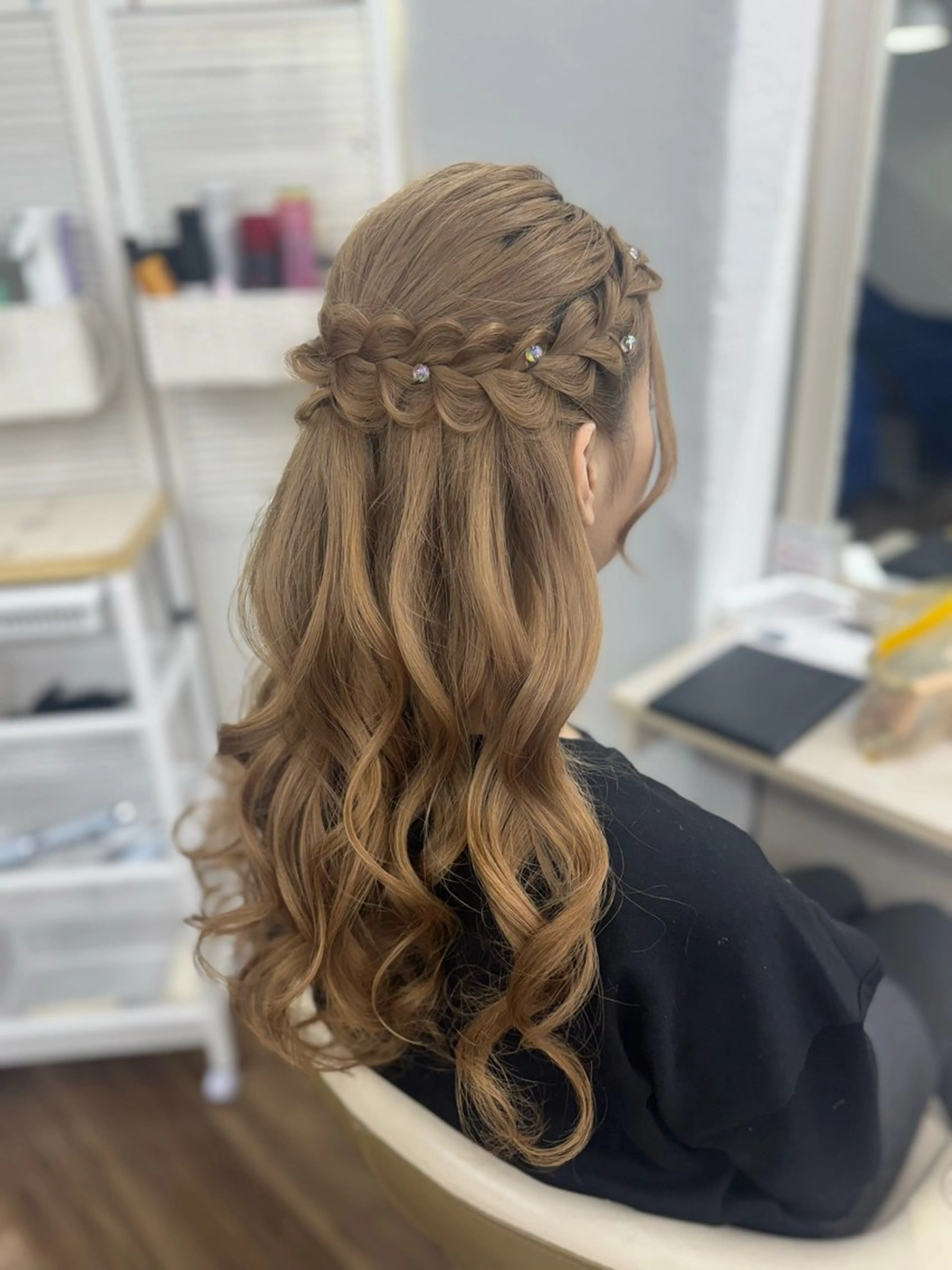 ロング ヘアアレンジ ハーフアップ ヘアセット GLOSS 心斎橋 山上のヘアスタイル