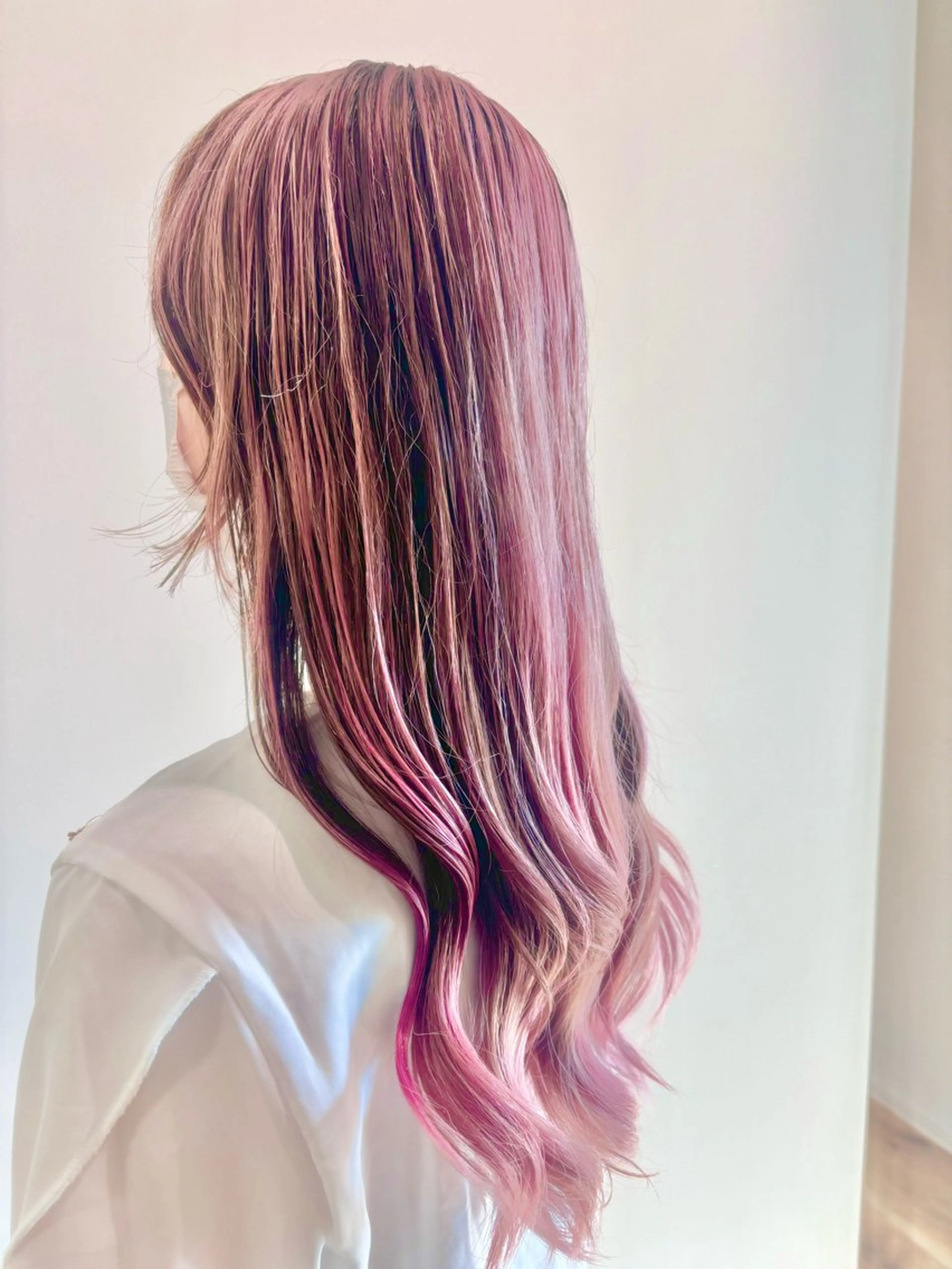 ロング カラー 古川 琴美のヘアスタイル