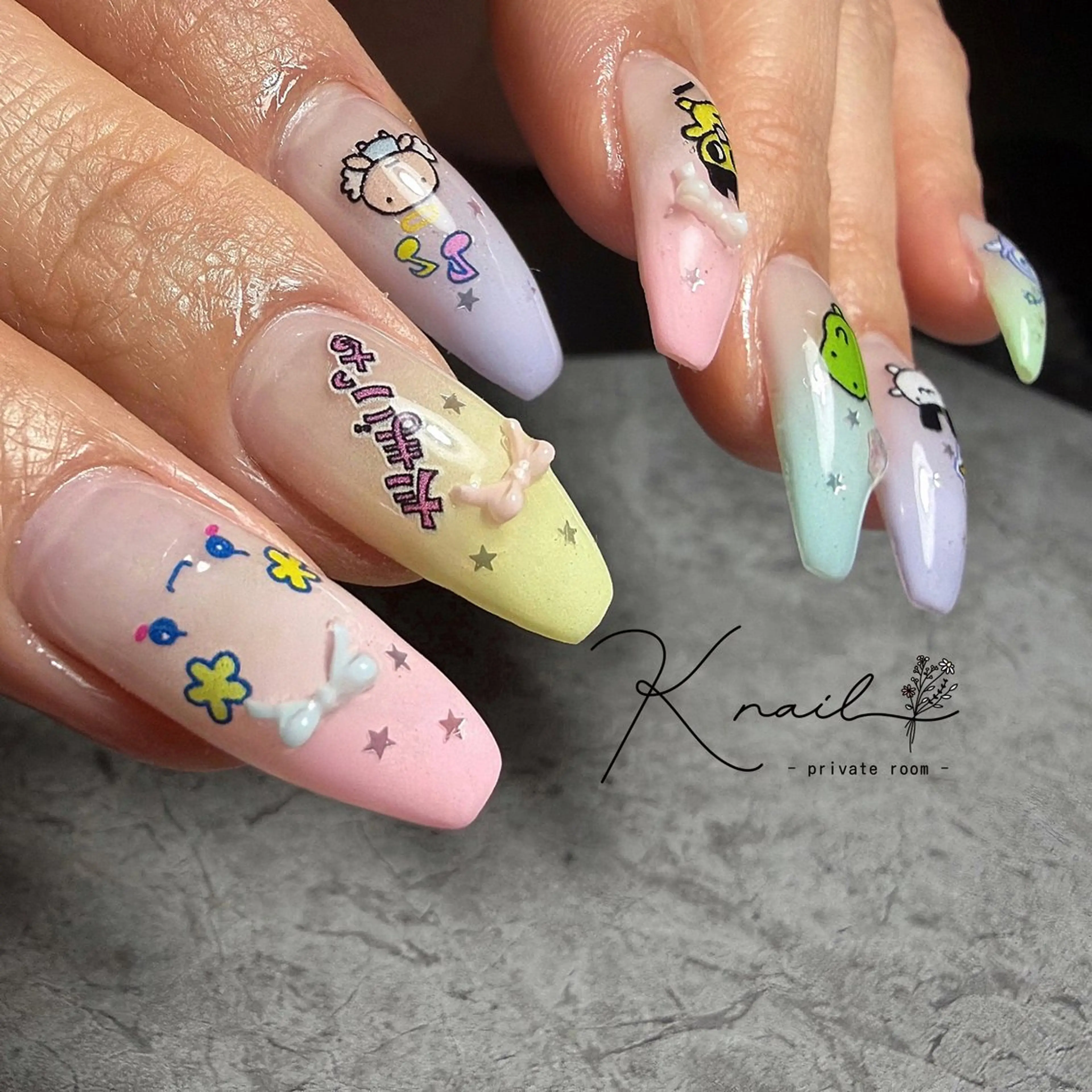 ネイル フラワーネイル ニュアンスネイル ハンドネイル 王 雅文のネイルデザイン