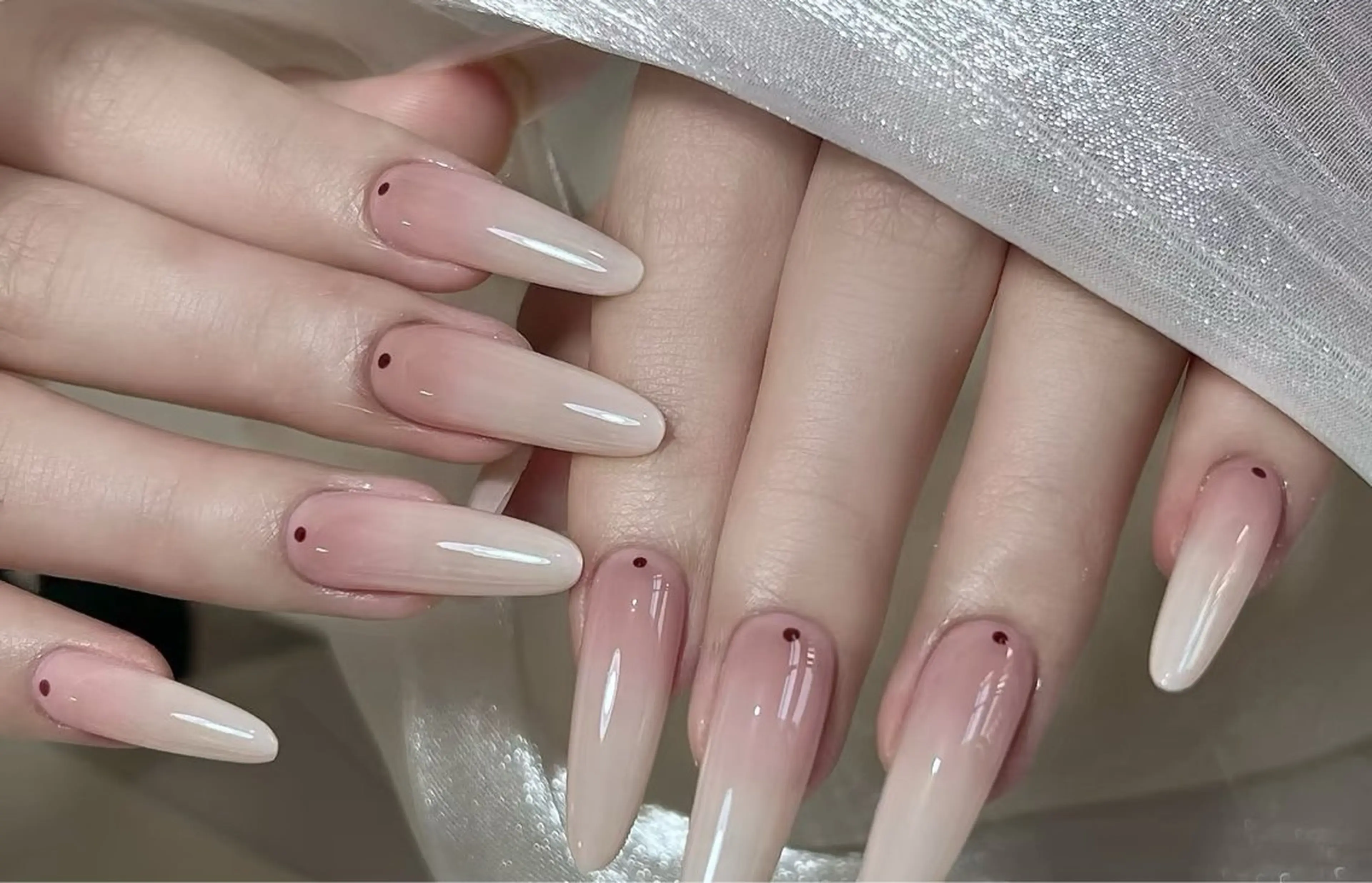 ネイル NANA  Nail 長さ出し専門のネイルデザイン