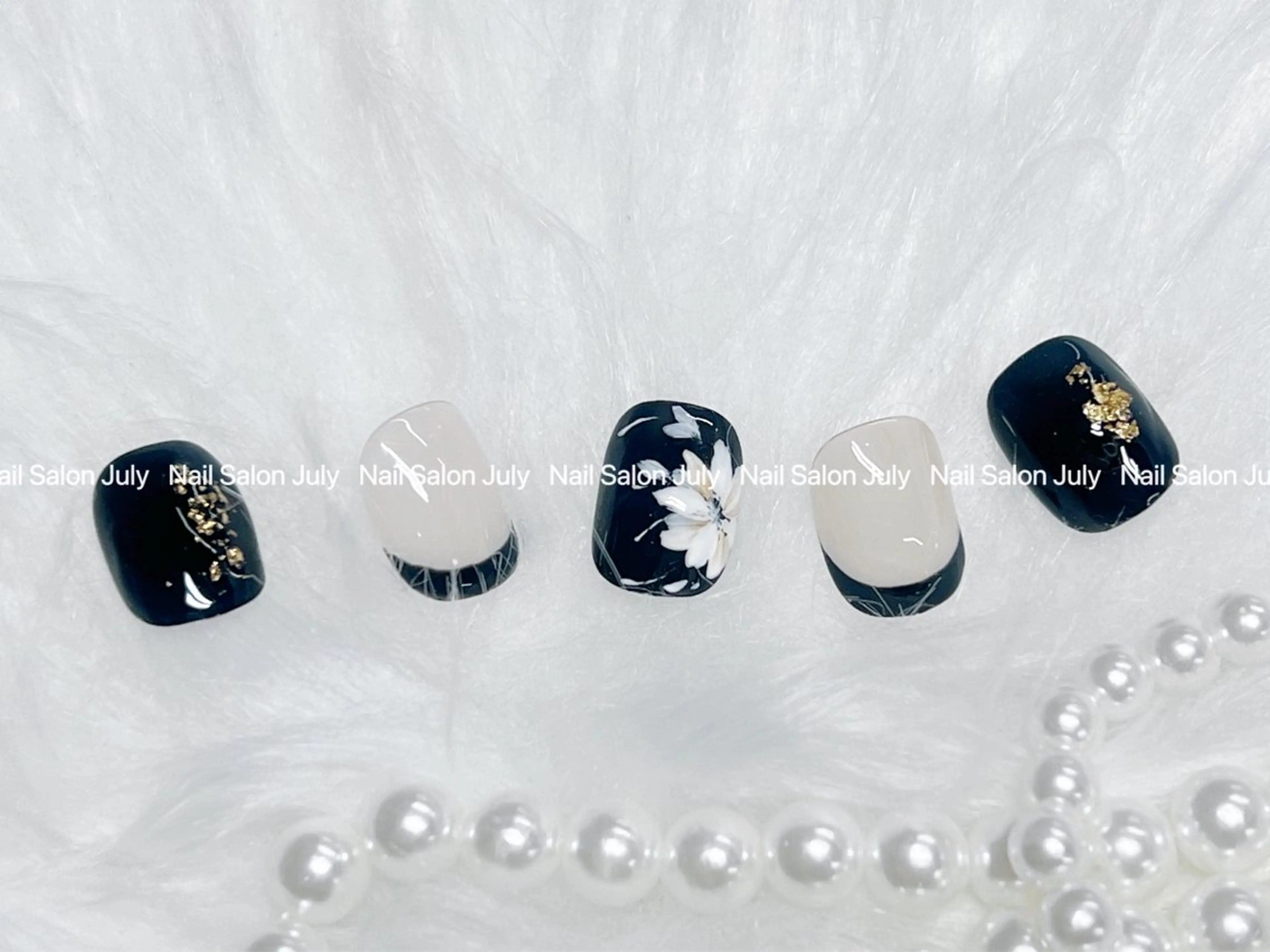 ネイル アートネイル オーロラネイル ジェルネイル ガーリー キラキラネイル ハンドネイル July モモのネイルデザイン