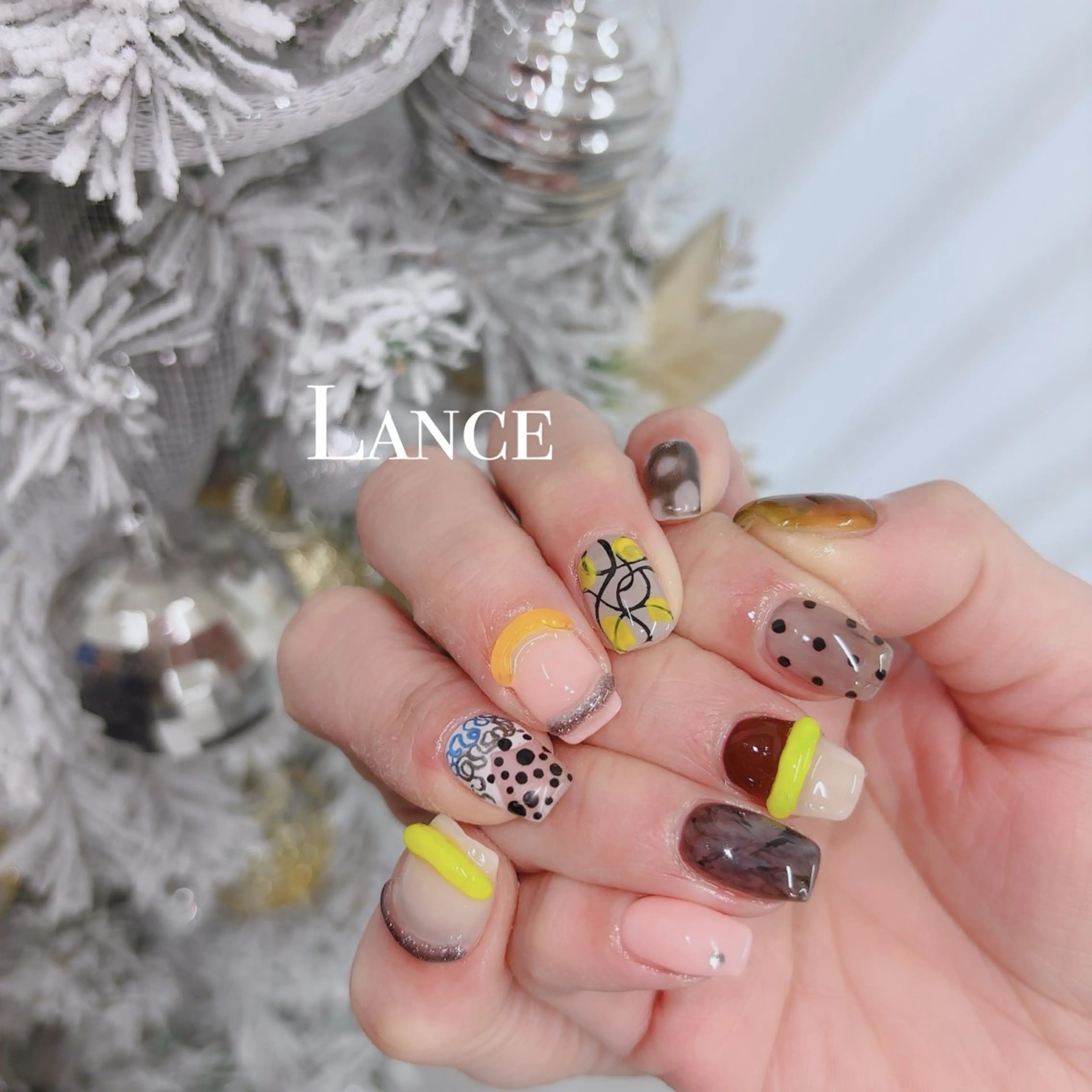 ネイル オーロラネイル フットネイル フレンチネイル ガラスフレンチ 氷ネイル・うるうるネイル ハンドネイル Lance nailのネイルデザイン