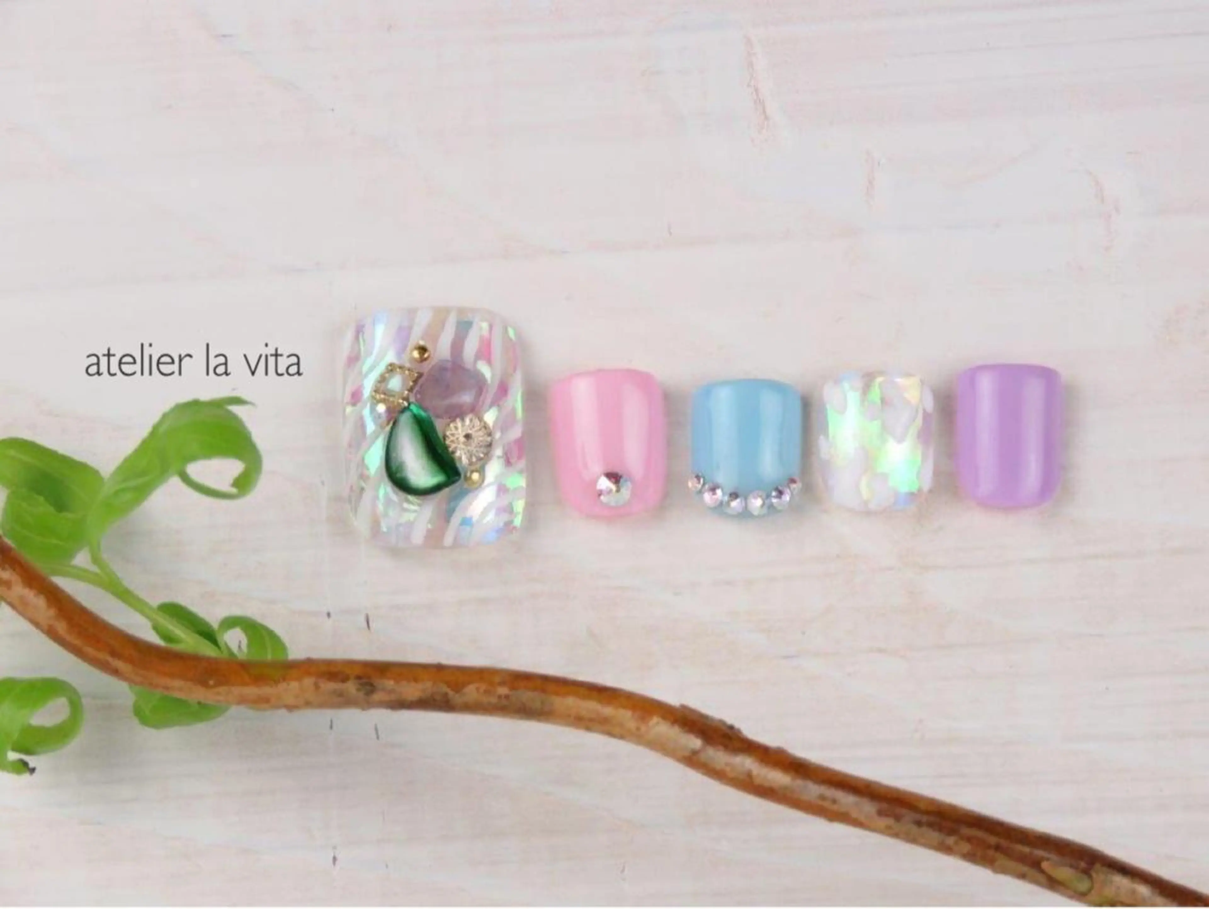 ネイル フットネイル atelier la vita所属・lavita. mimuraのネイルデザイン