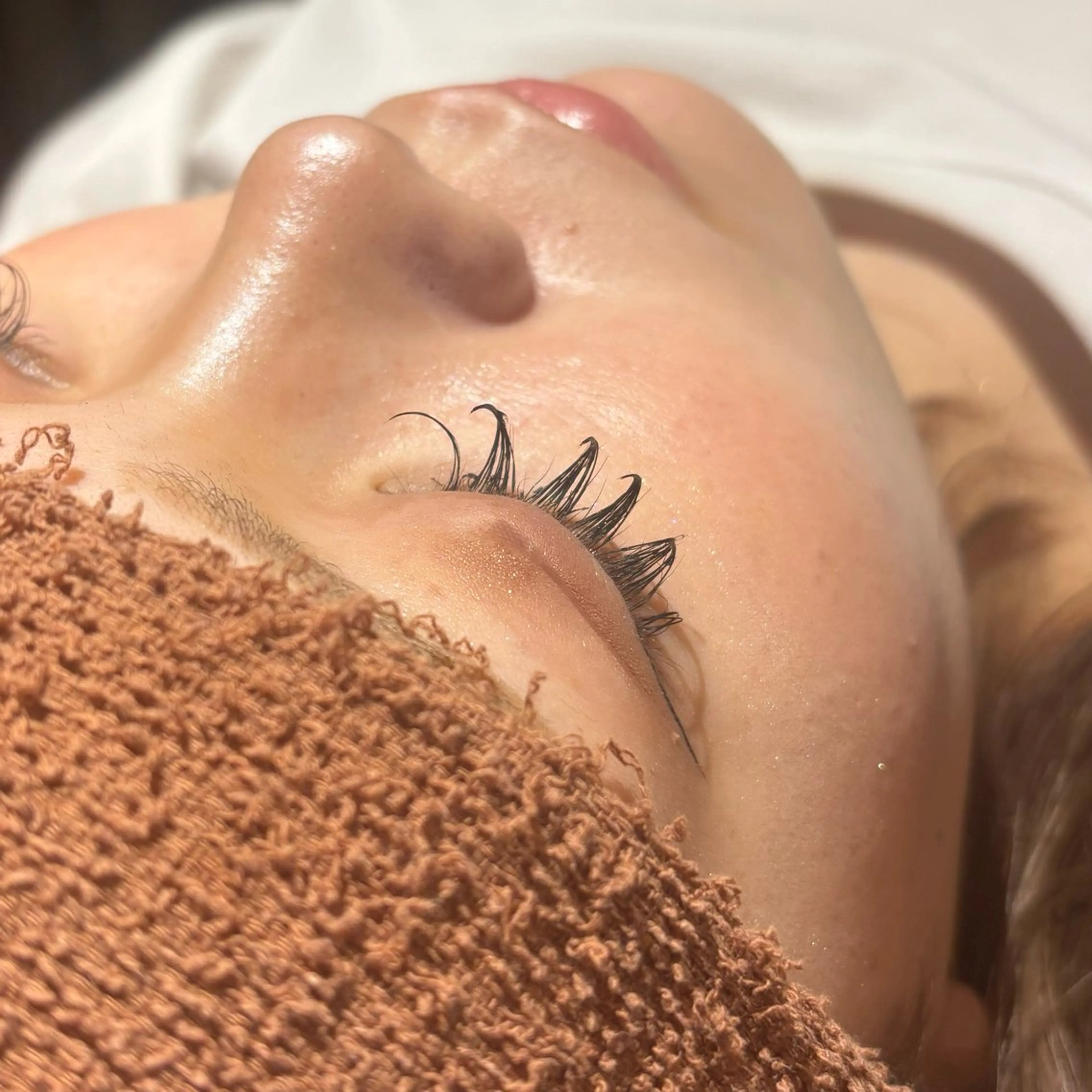 平日限定‼️🎀束感マツエク140本🎀オフ込み💖の写真