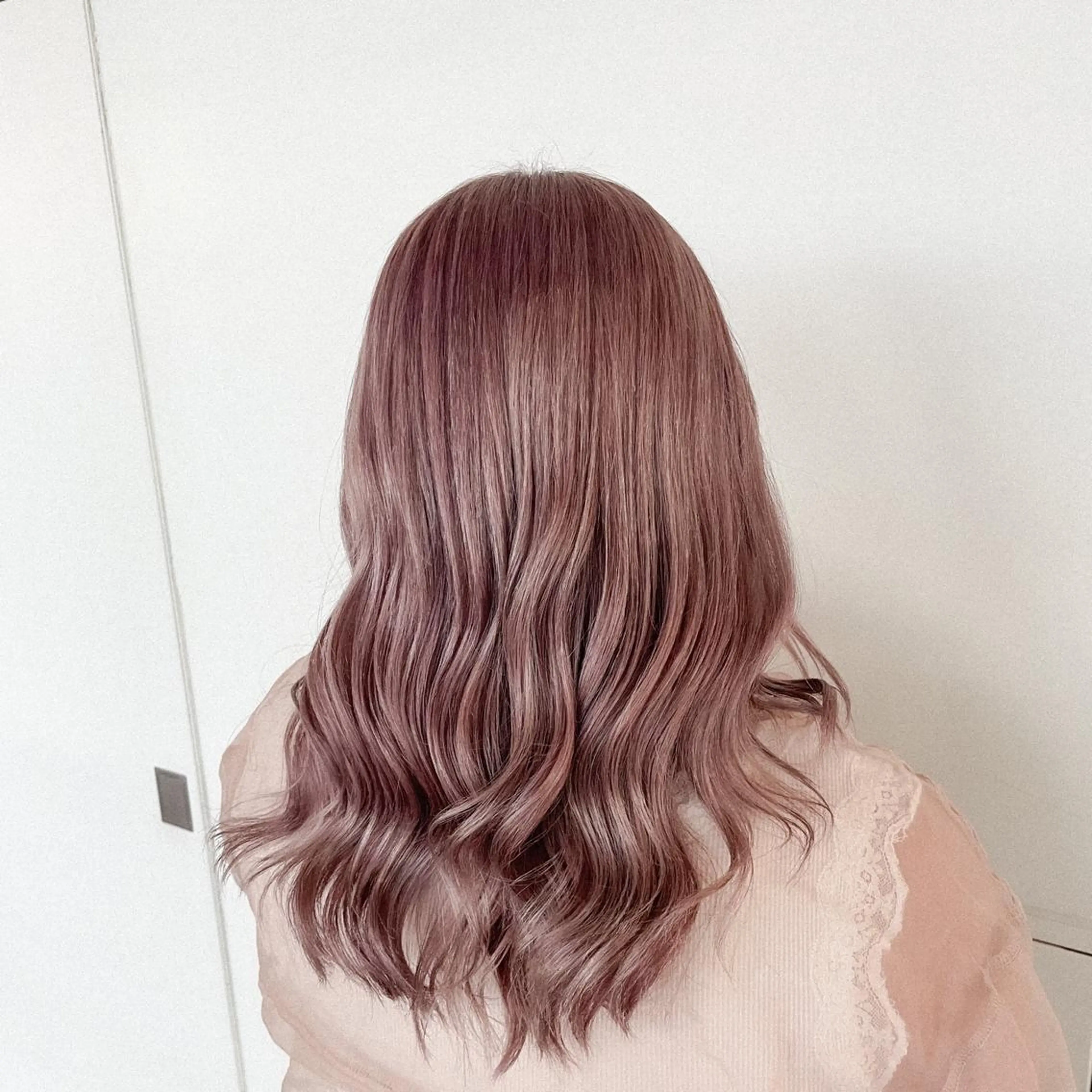 ミディアム カラー 落合 美穂のヘアスタイル