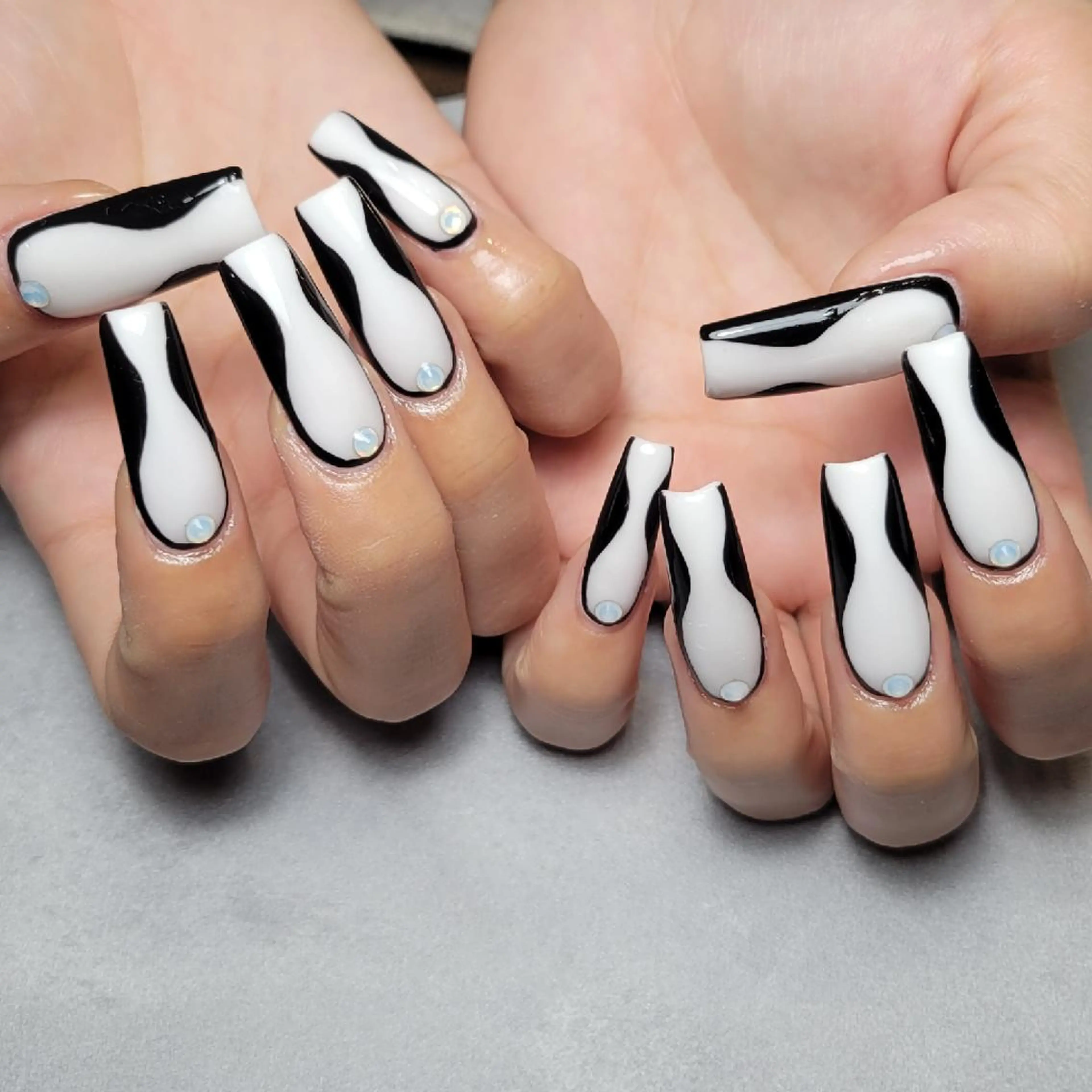 ネイル スカルプネイル MU5-nail 金山ネイルサロンのネイルデザイン