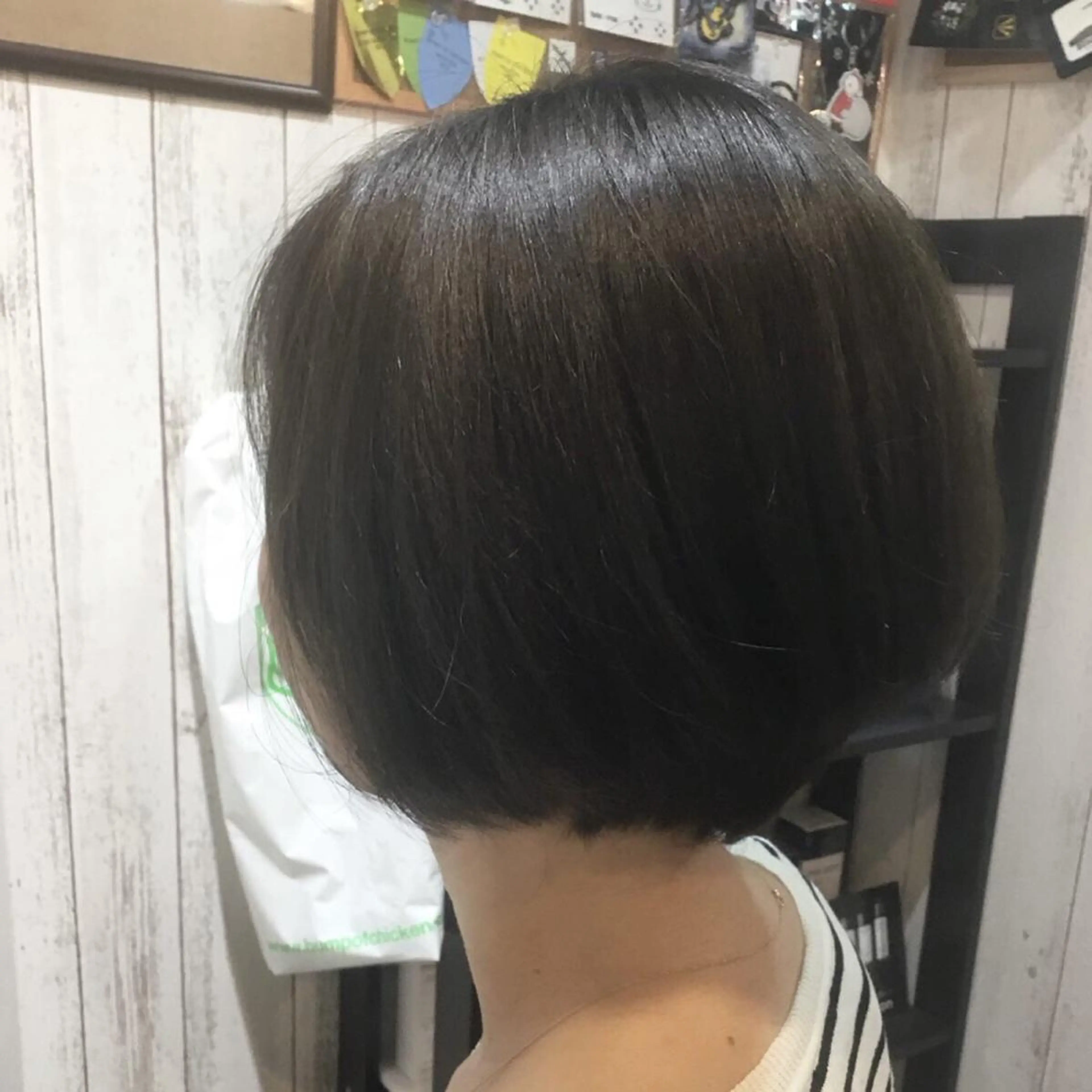 ショート カラー embrace エンブレイスのヘアスタイル