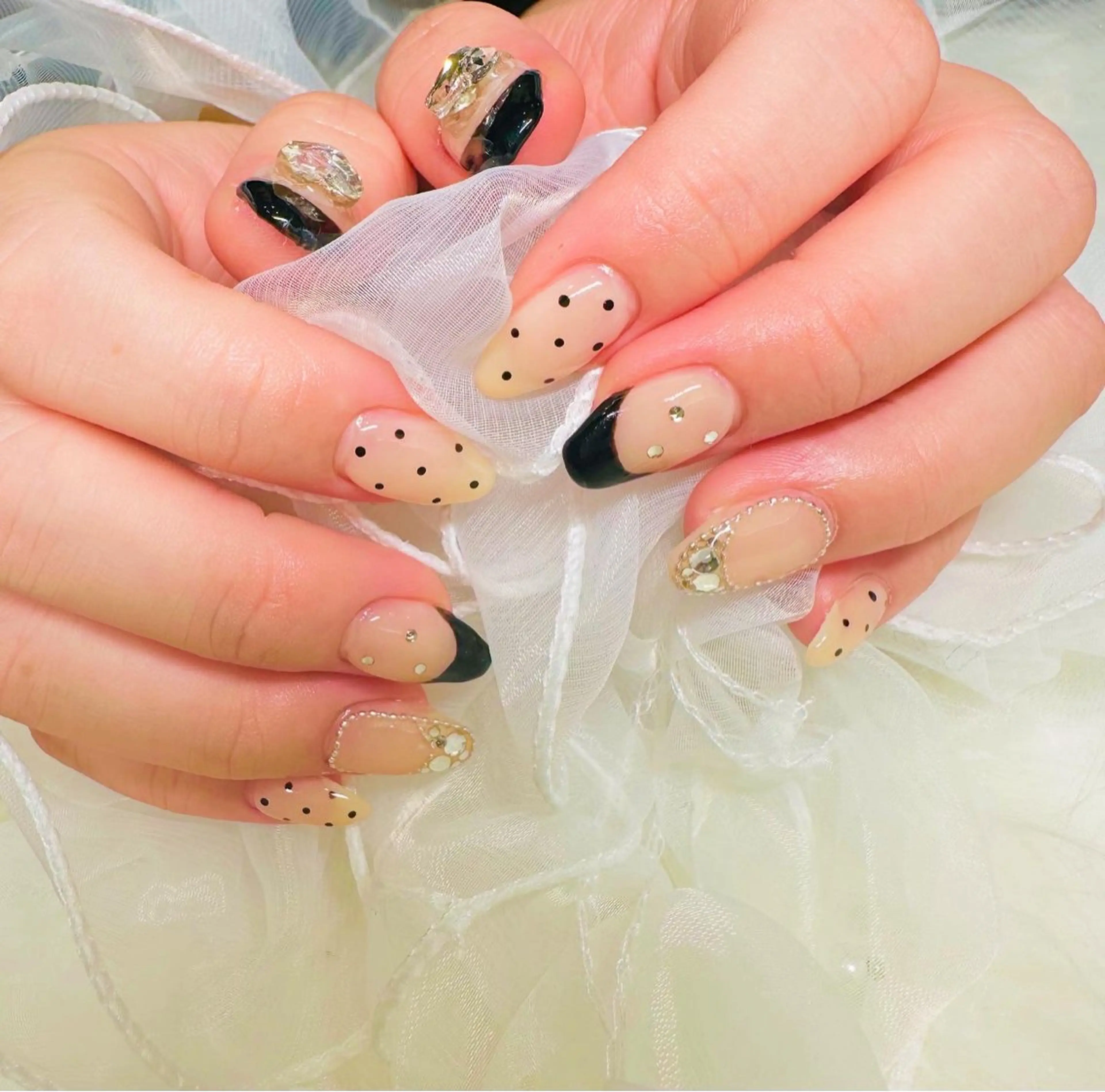 ネイル ドット ハート ハンドネイル ネイルサロンエレノア所属・田端 笑理菜のネイルデザイン