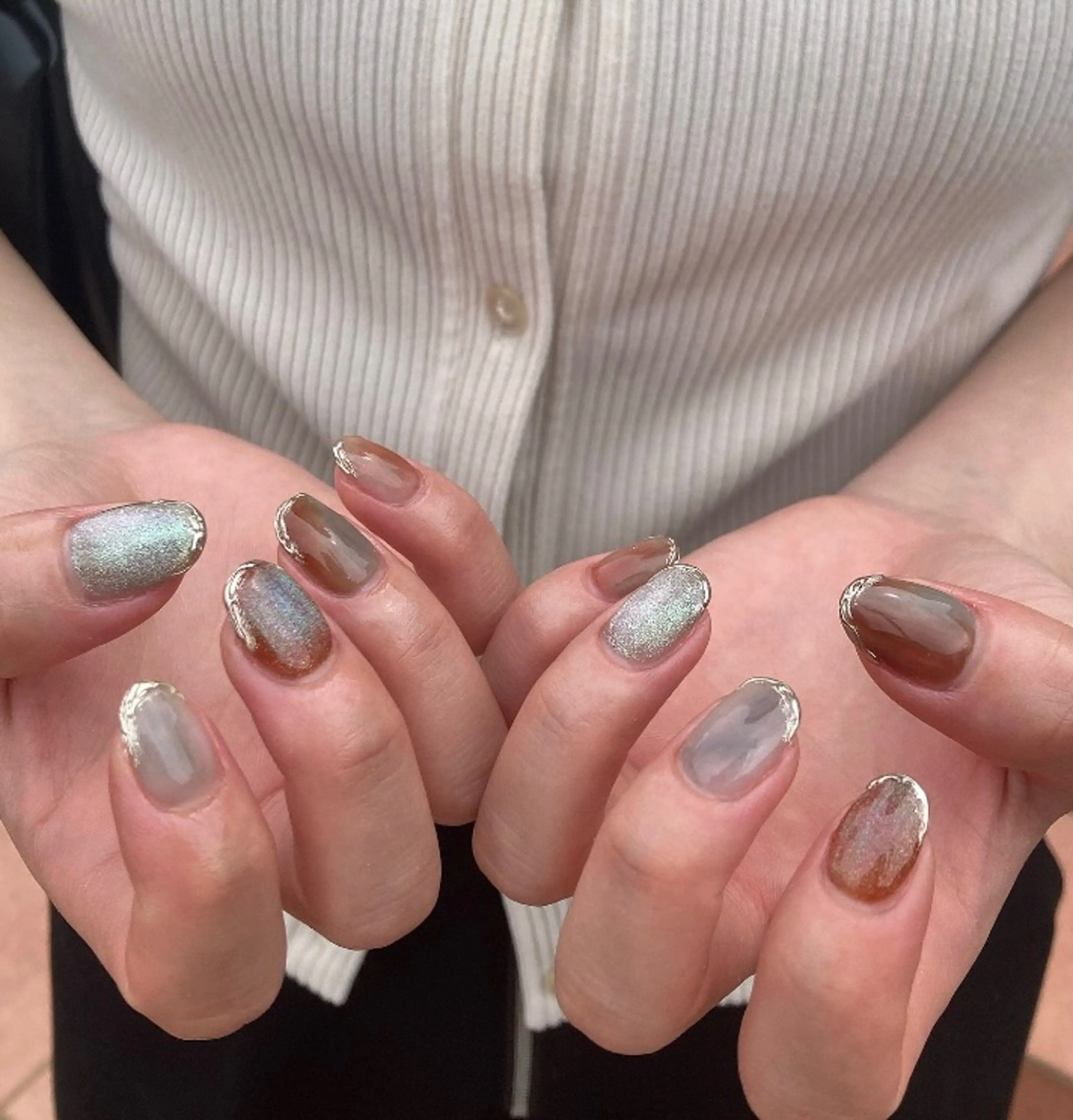 ネイル マグネットネイル ニュアンスネイル NAILSALON NUIT.[ニュイ]のネイルデザイン