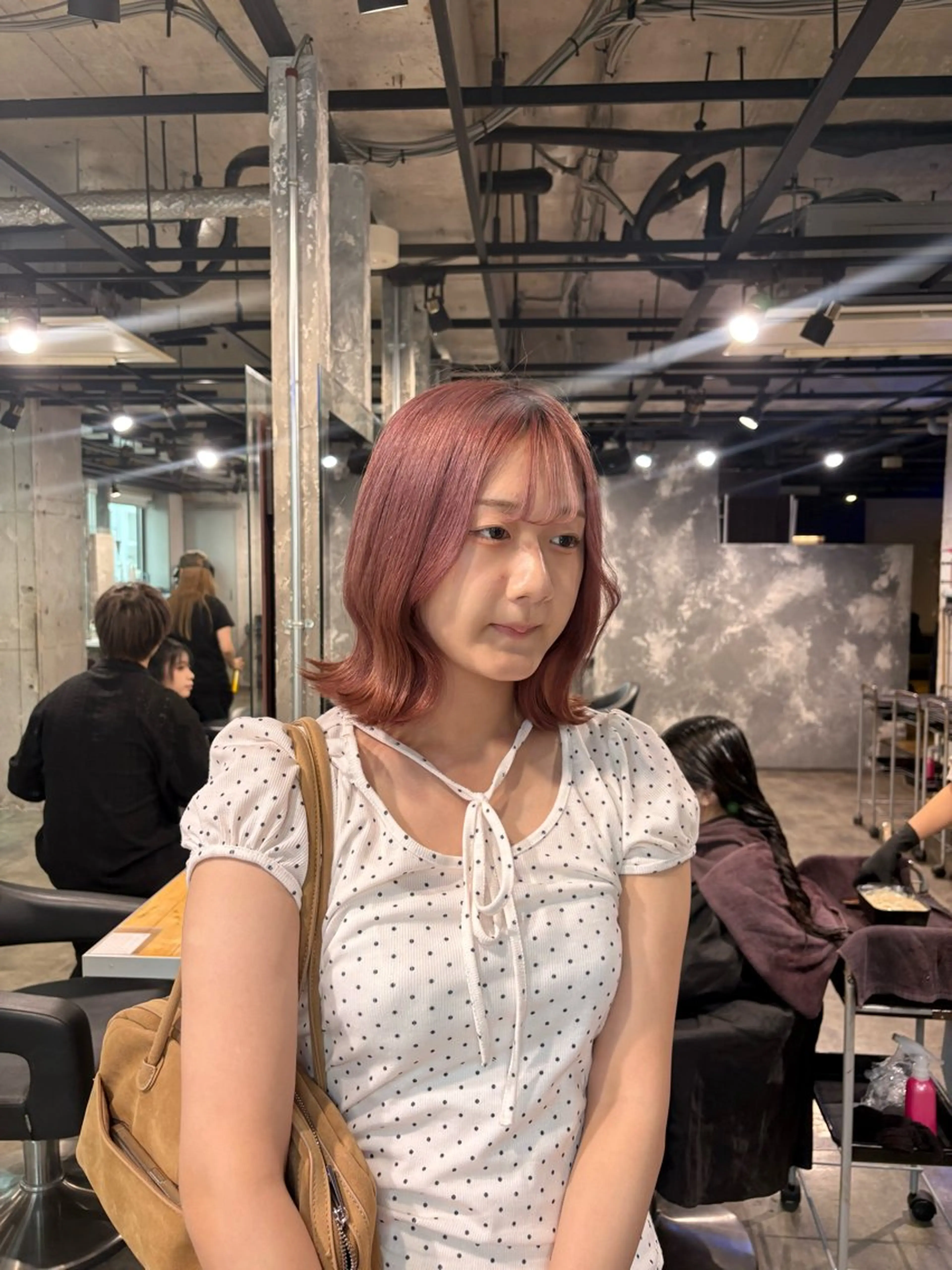 カラー ヘアカラー トリートメント 透明感ベージュ🤎 ナチュラルレイヤーのヘアスタイル