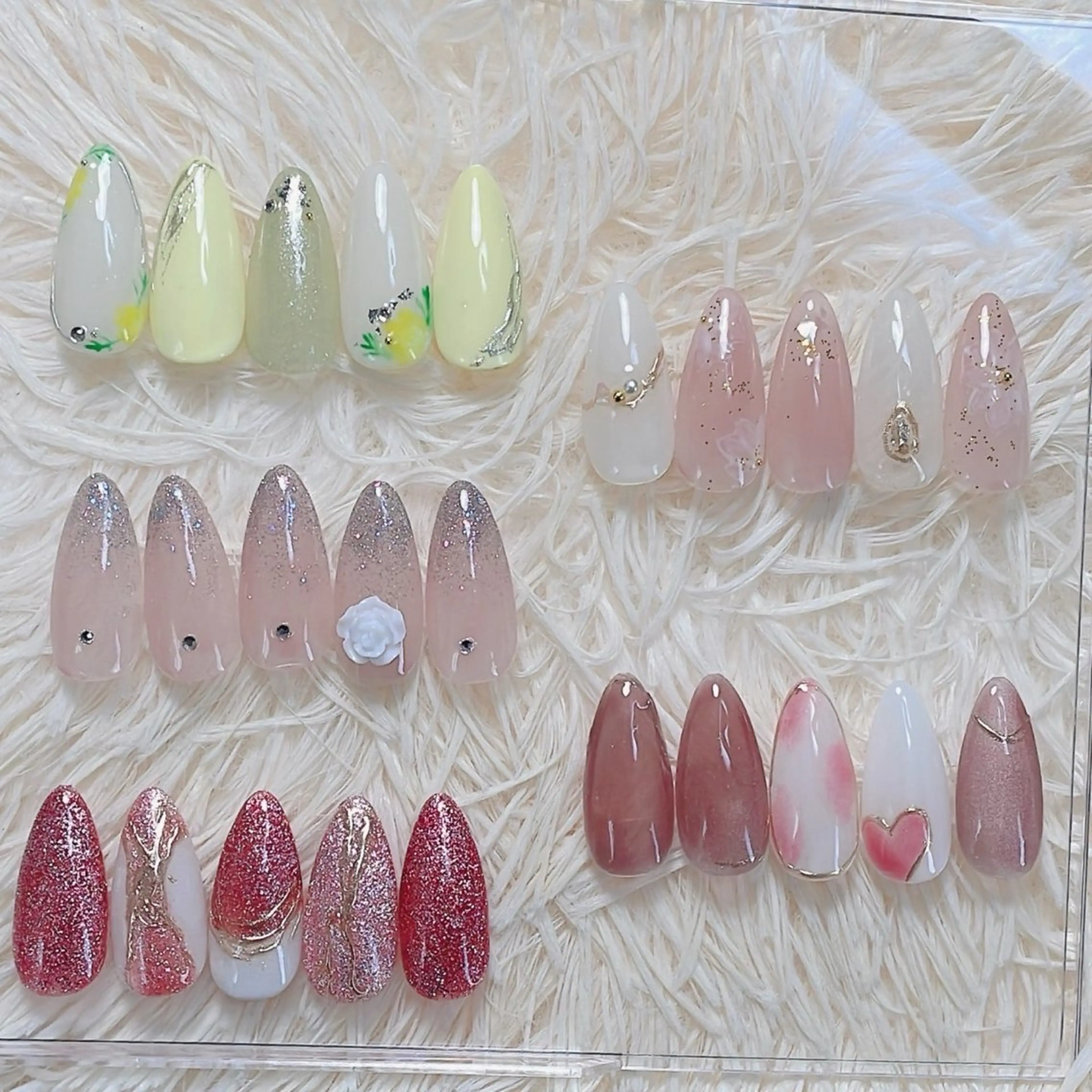 ネイル ミディアムネイル ハンドネイル ネイルサロン leafyのネイルデザイン