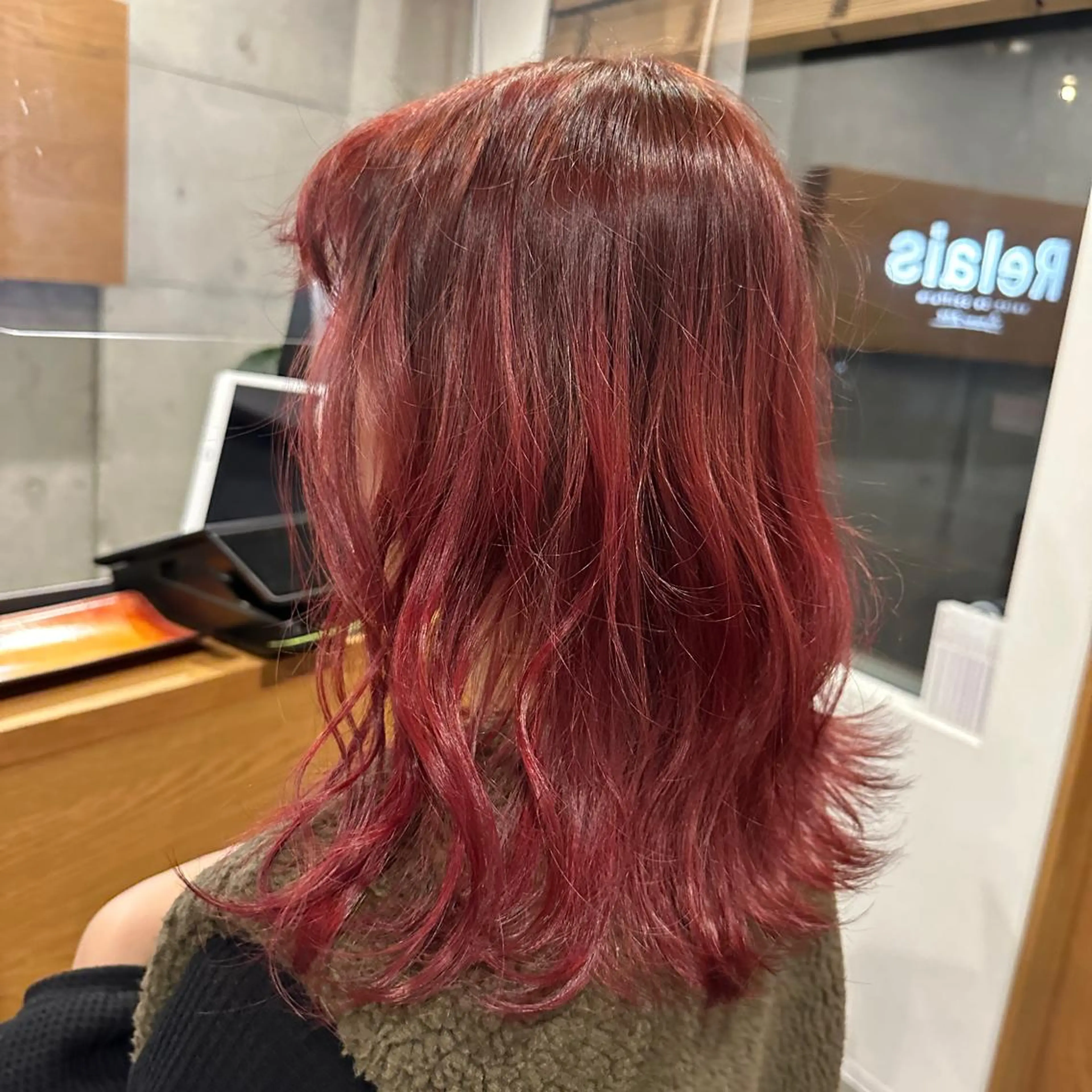 ミディアム 後藤 千絵のヘアスタイル