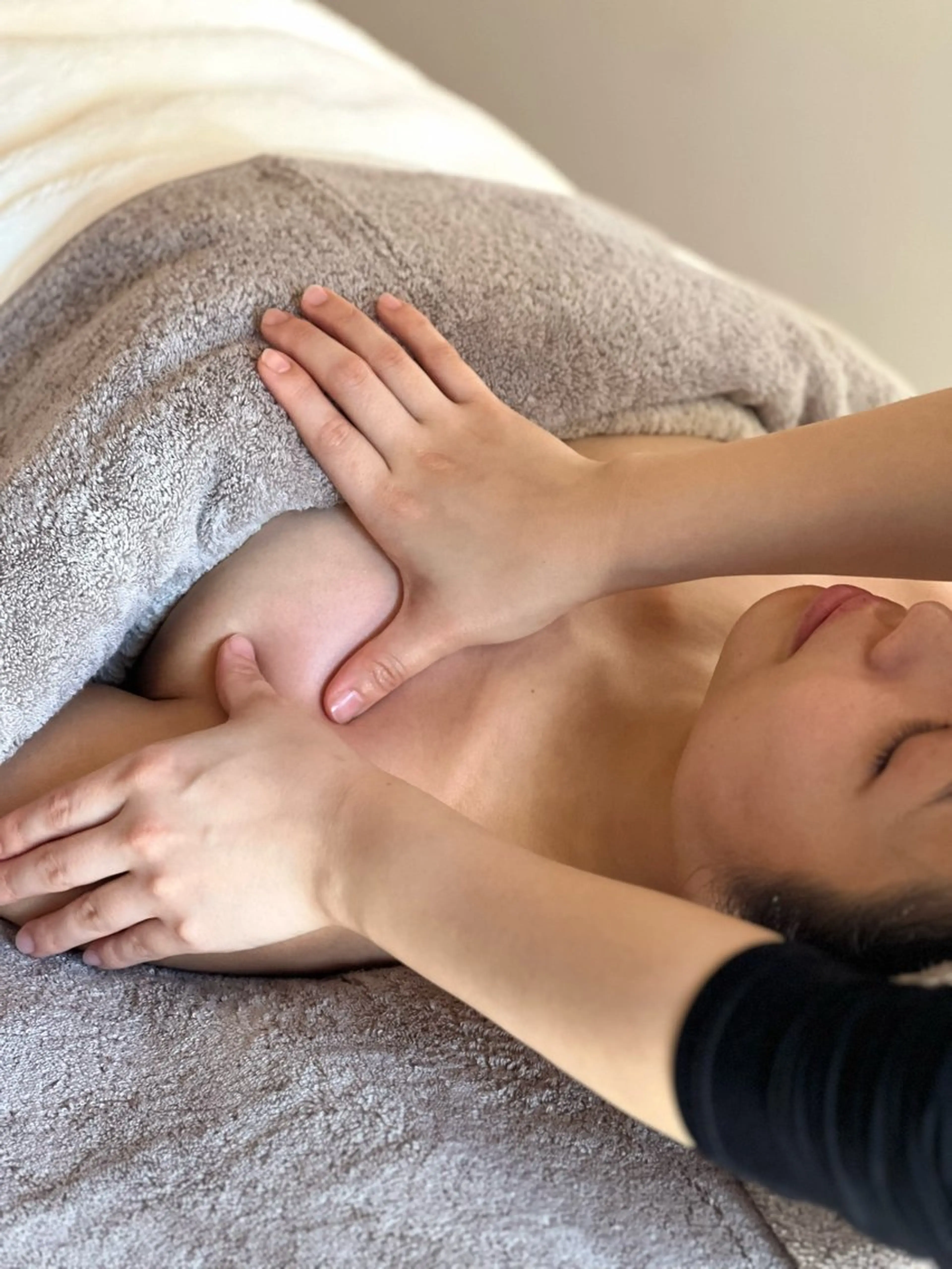 ✨ミニモ限定価格30%オフ✨ブライダルを控えている方へデコルテ・首肩を中心にケア!ブライダルエステ💎の写真