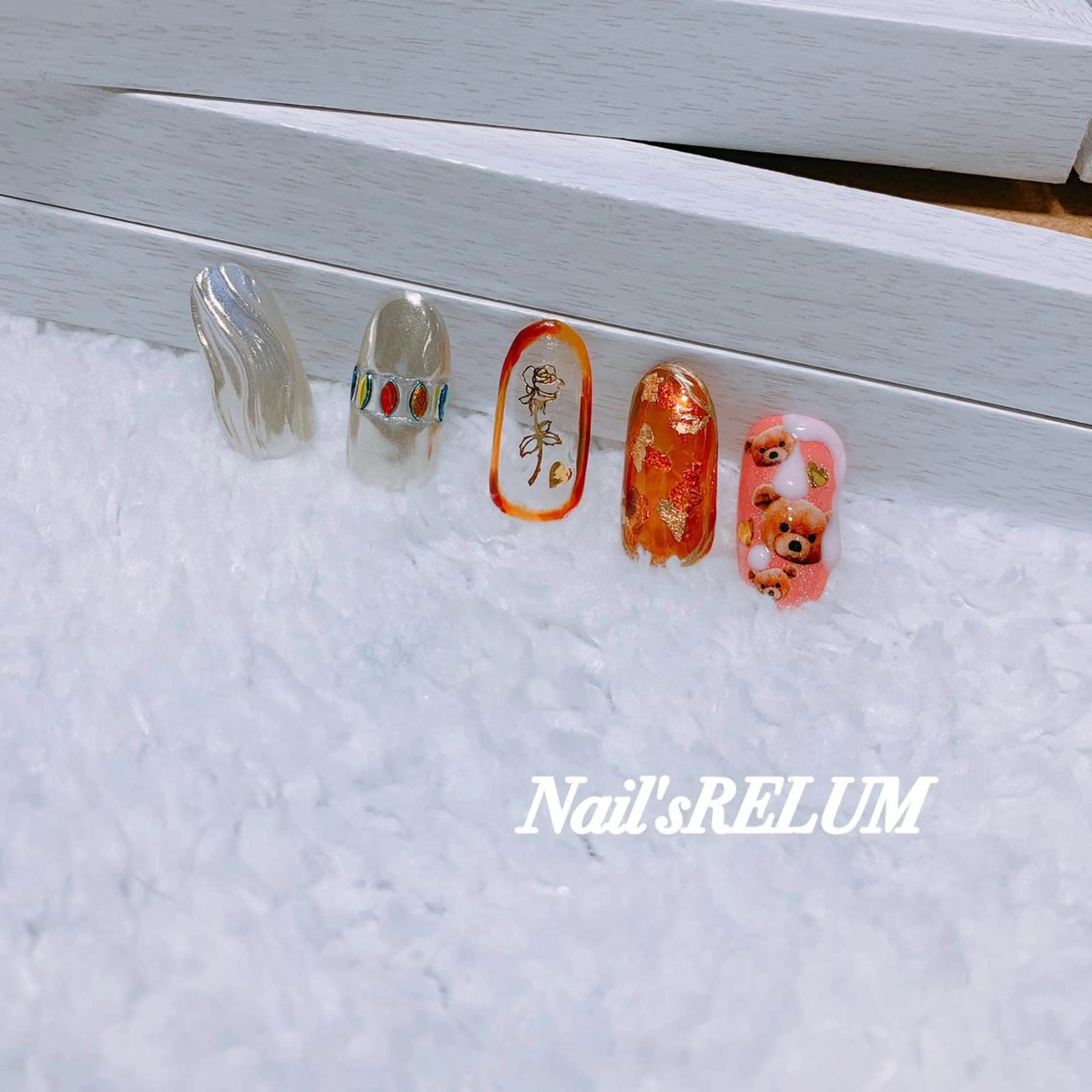 ネイル アートネイル THECOLORS所属・近貞 莉奈のネイルデザイン