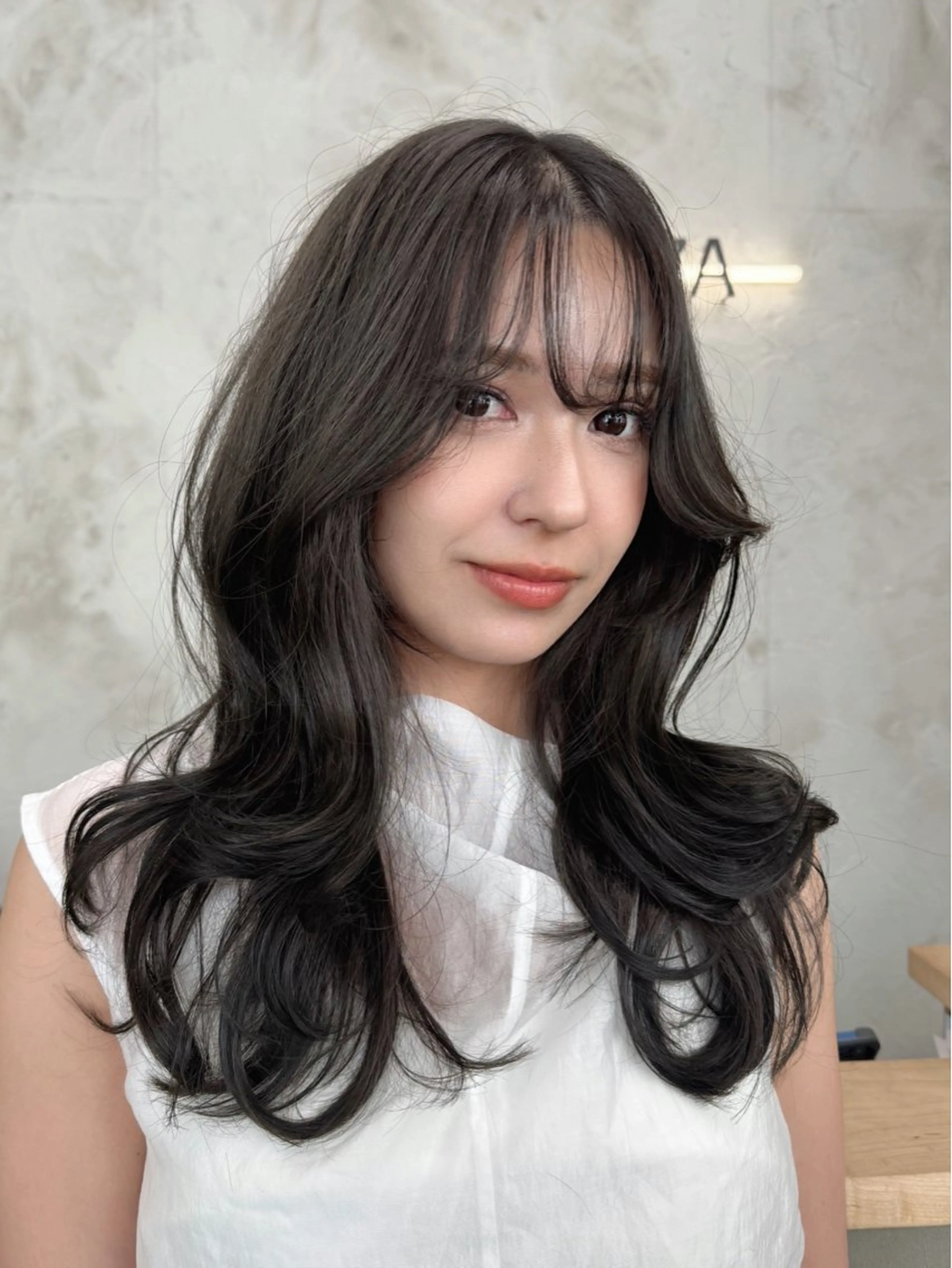 セミロング カラー カット ヘアカラー ハイライト、レイヤー カット/西梅田/中西のヘアスタイル