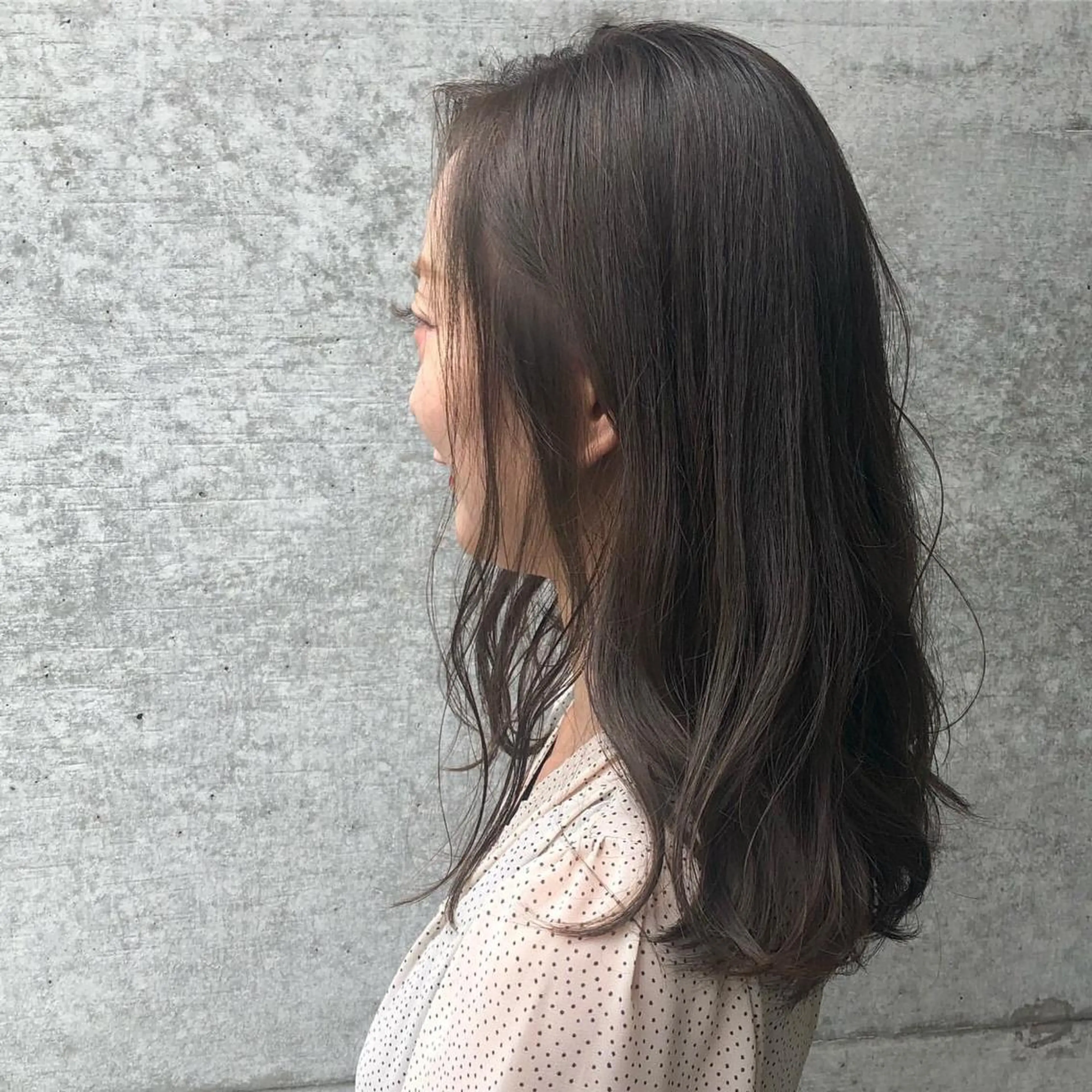 ロング カラー clomus所属・YUKA艶髪 🌸寛ぎ部屋のヘアスタイル