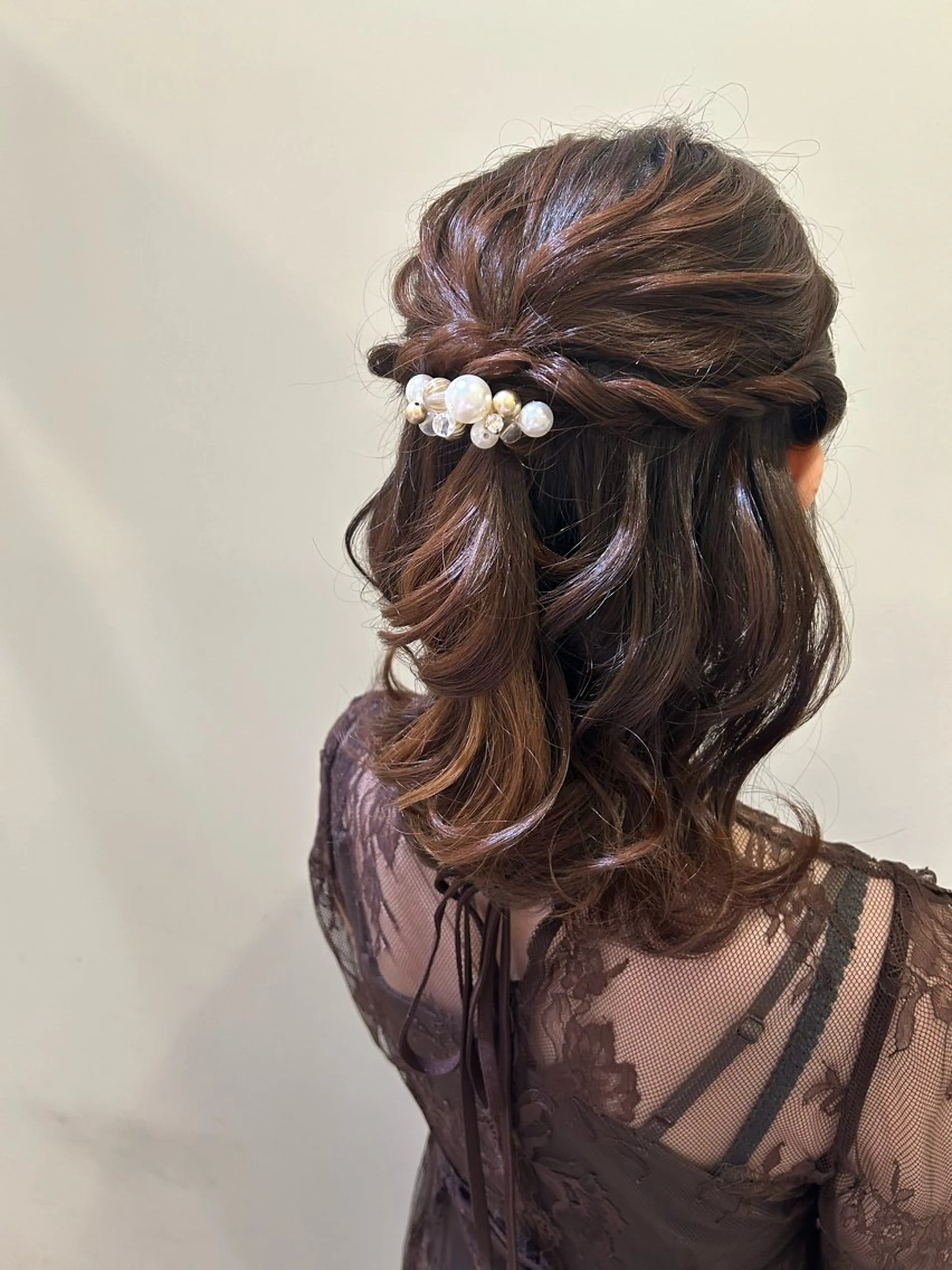 ミディアム ヘアアレンジ ハーフアップ ヘアセット times salon所属・ボウ🪞ヘアセット /マツパ/眉毛のヘアスタイル