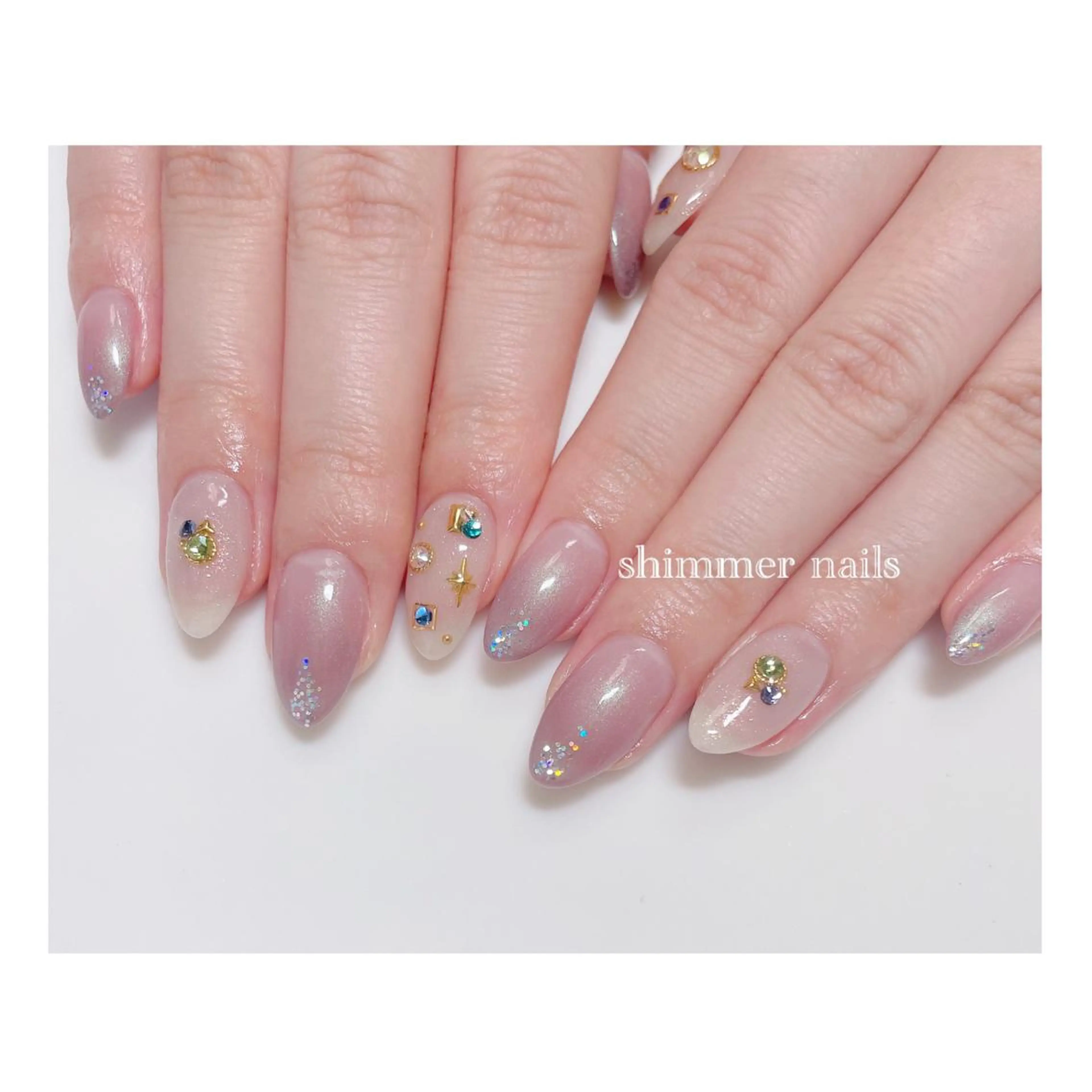 ネイル shimmer nailsのネイルデザイン