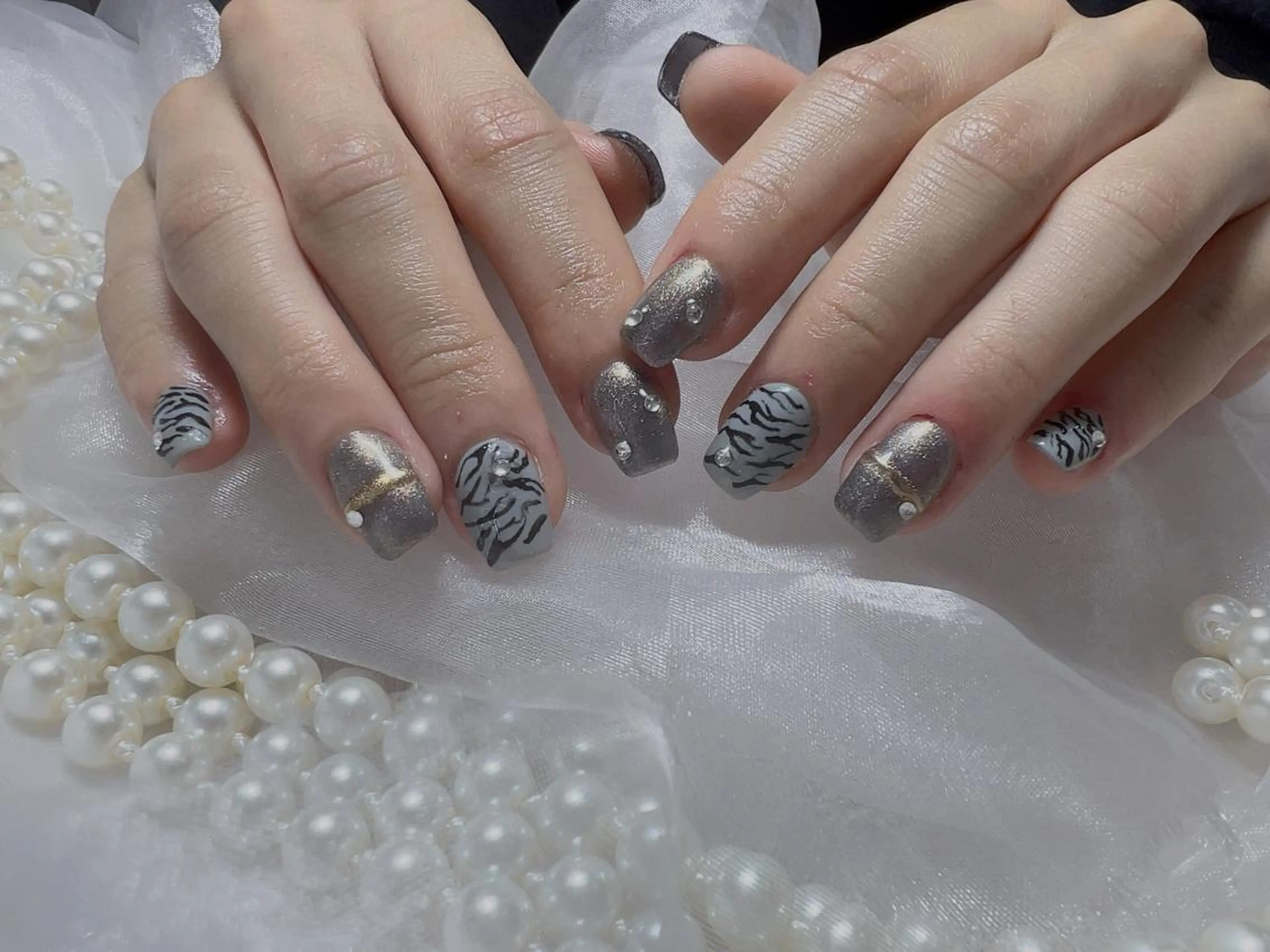 ネイル ハンドネイル リ サのネイルデザイン