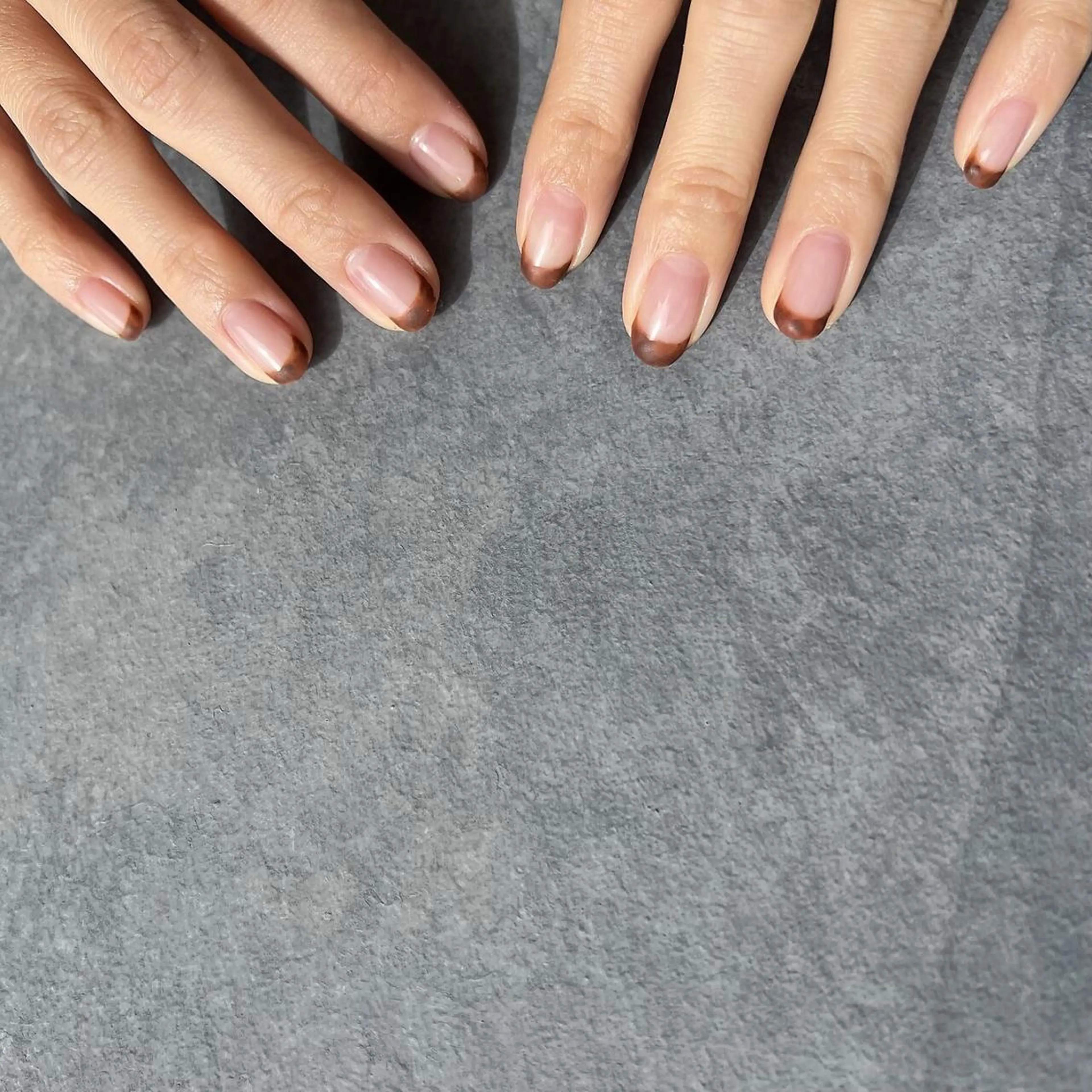 ネイル フレンチネイル ジェルネイル ガラスフレンチ グラデーション マグネットネイル ハンドネイル 【パラジェル認定】 newiネイル京橋のネイルデザイン