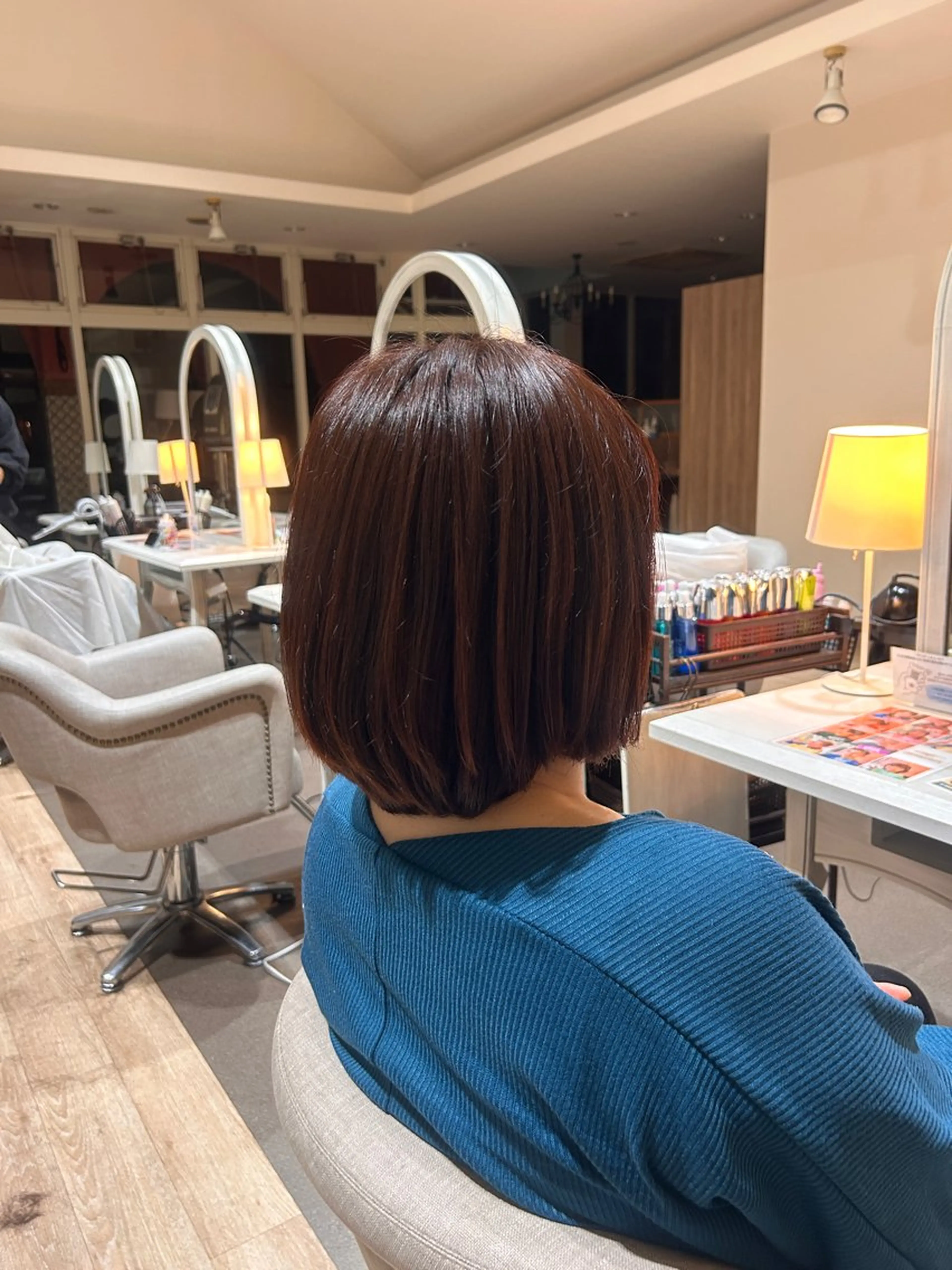 ショート ヘアカラー 小島 瑚白のヘアスタイル