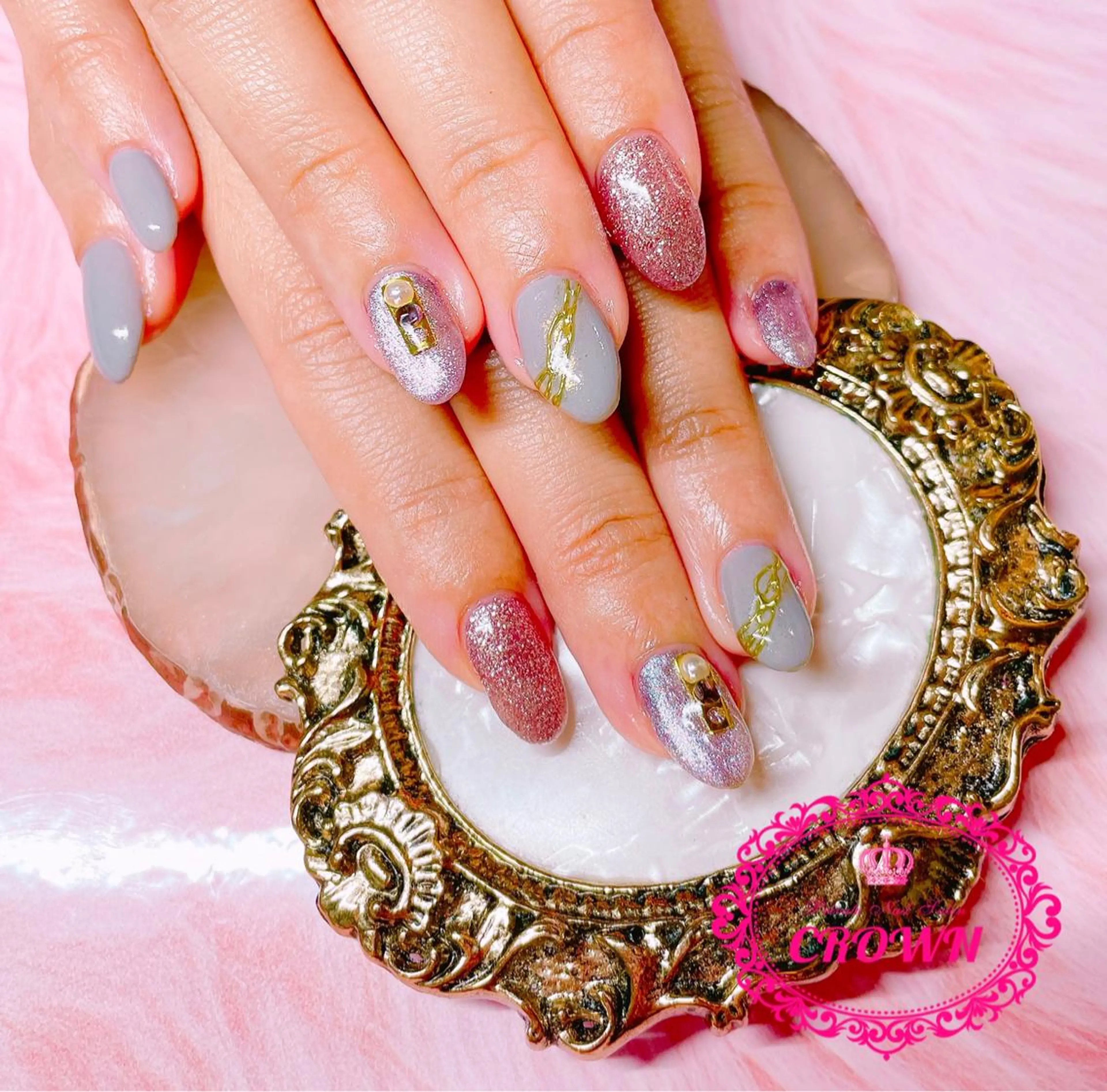 ネイル ハンドネイル CROWN プライベートサロンのネイルデザイン