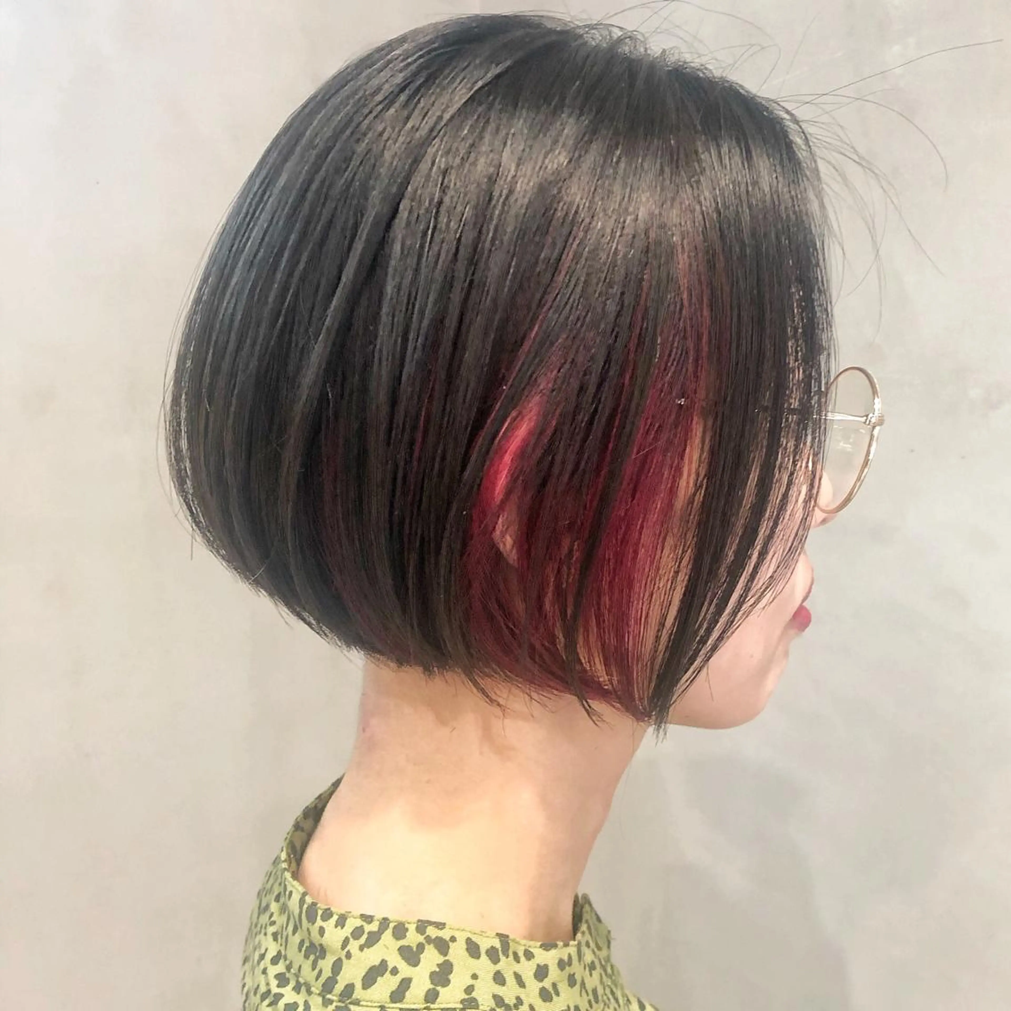 ショート カット ヘアカラー トリートメント SHARON（シャロン）所属・すきバサミを使わない カット✂️✨郡司泰之のヘアスタイル