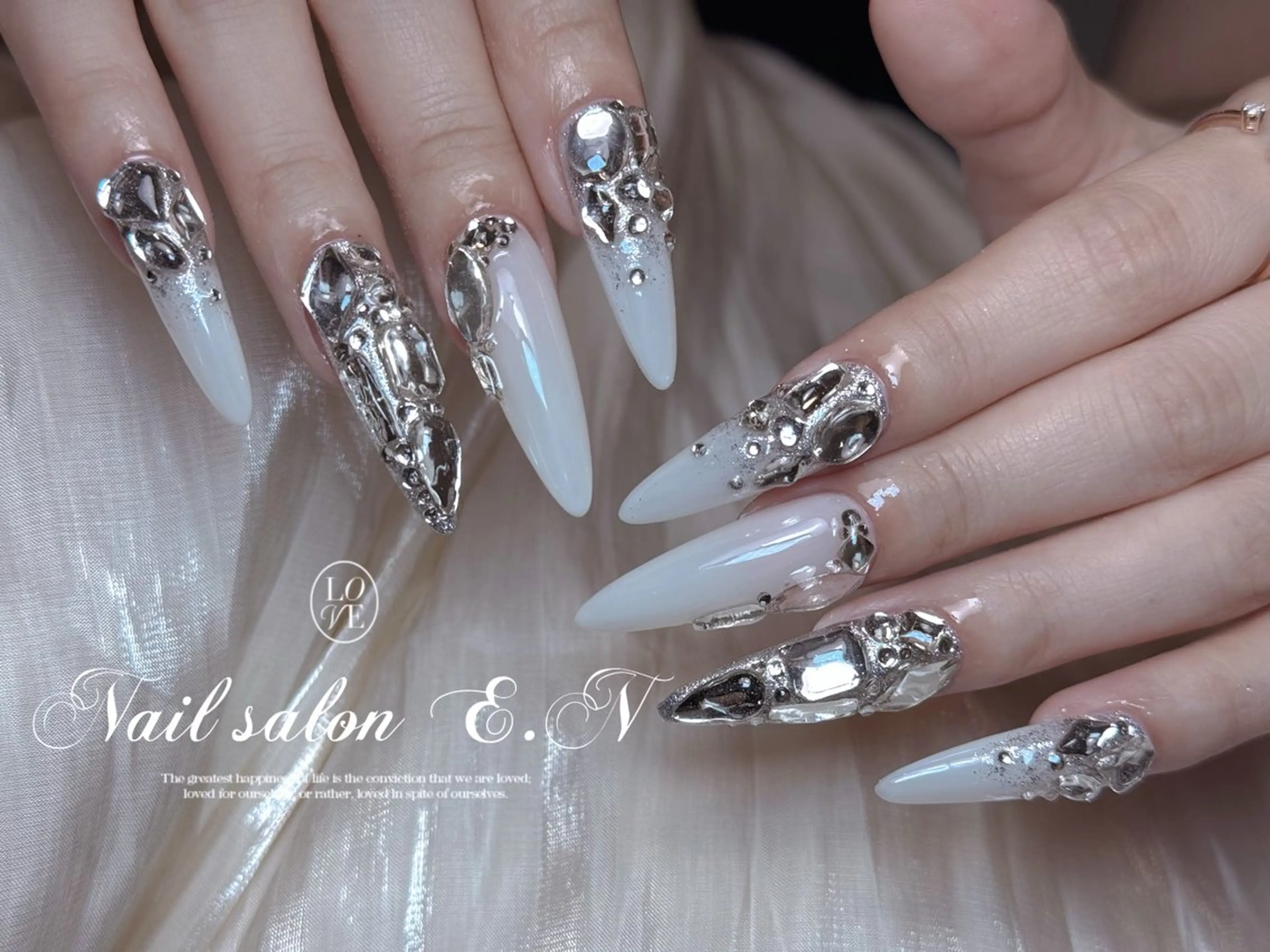 ネイル E.N🦋 長さ出し/持ち込みのネイルデザイン